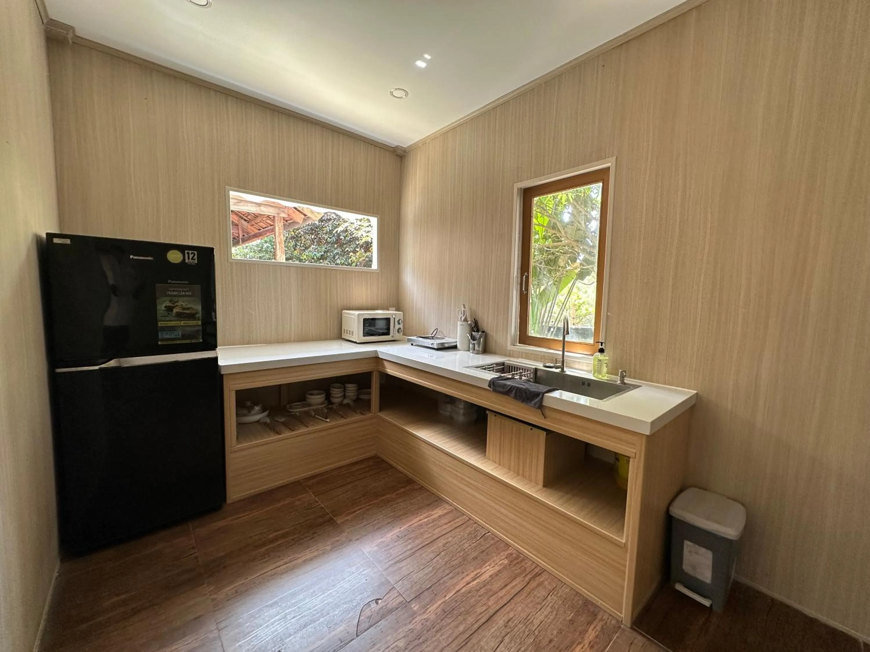 Kitchen or kitchenette in The 47 House Homestay BMT