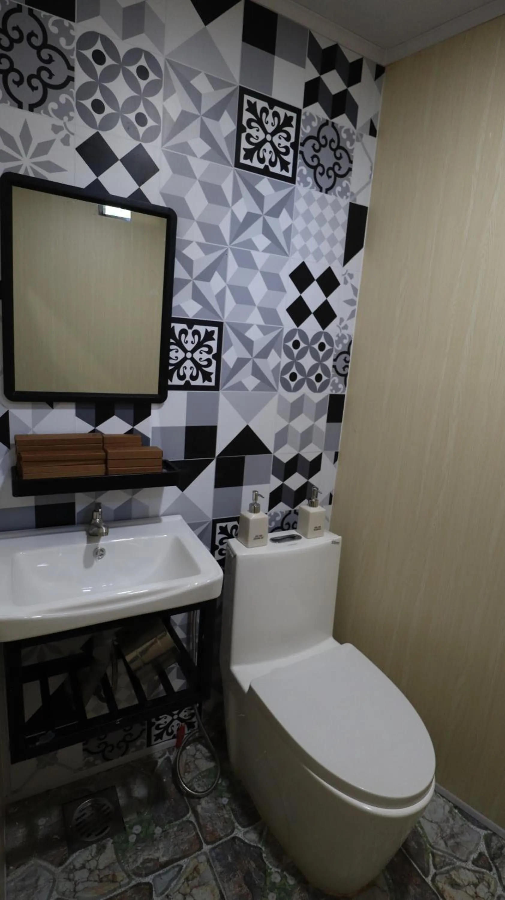 The 47 House Homestay BMT