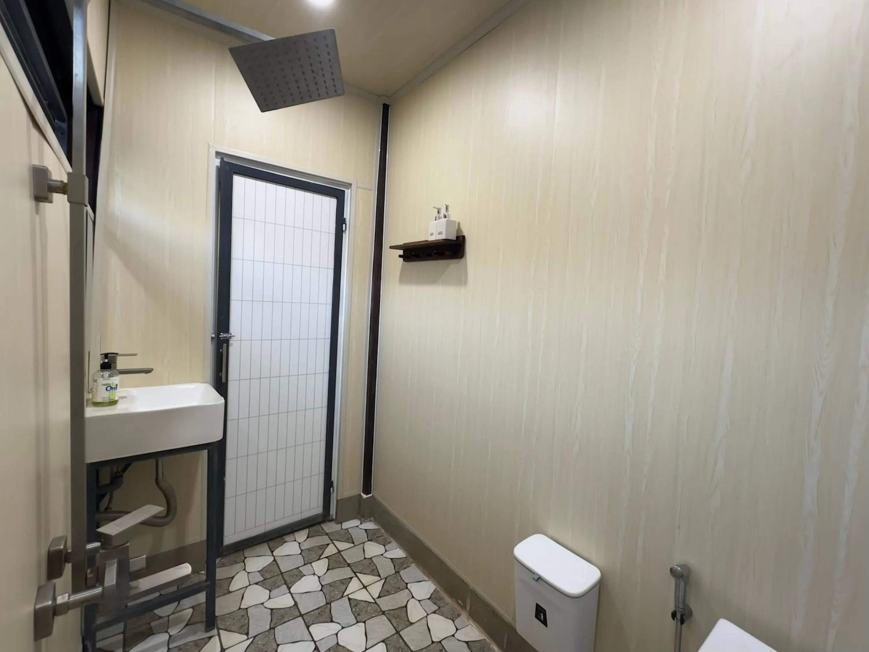 The 47 House Homestay BMT