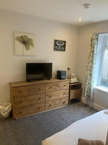 Camelot Seafront Hotel