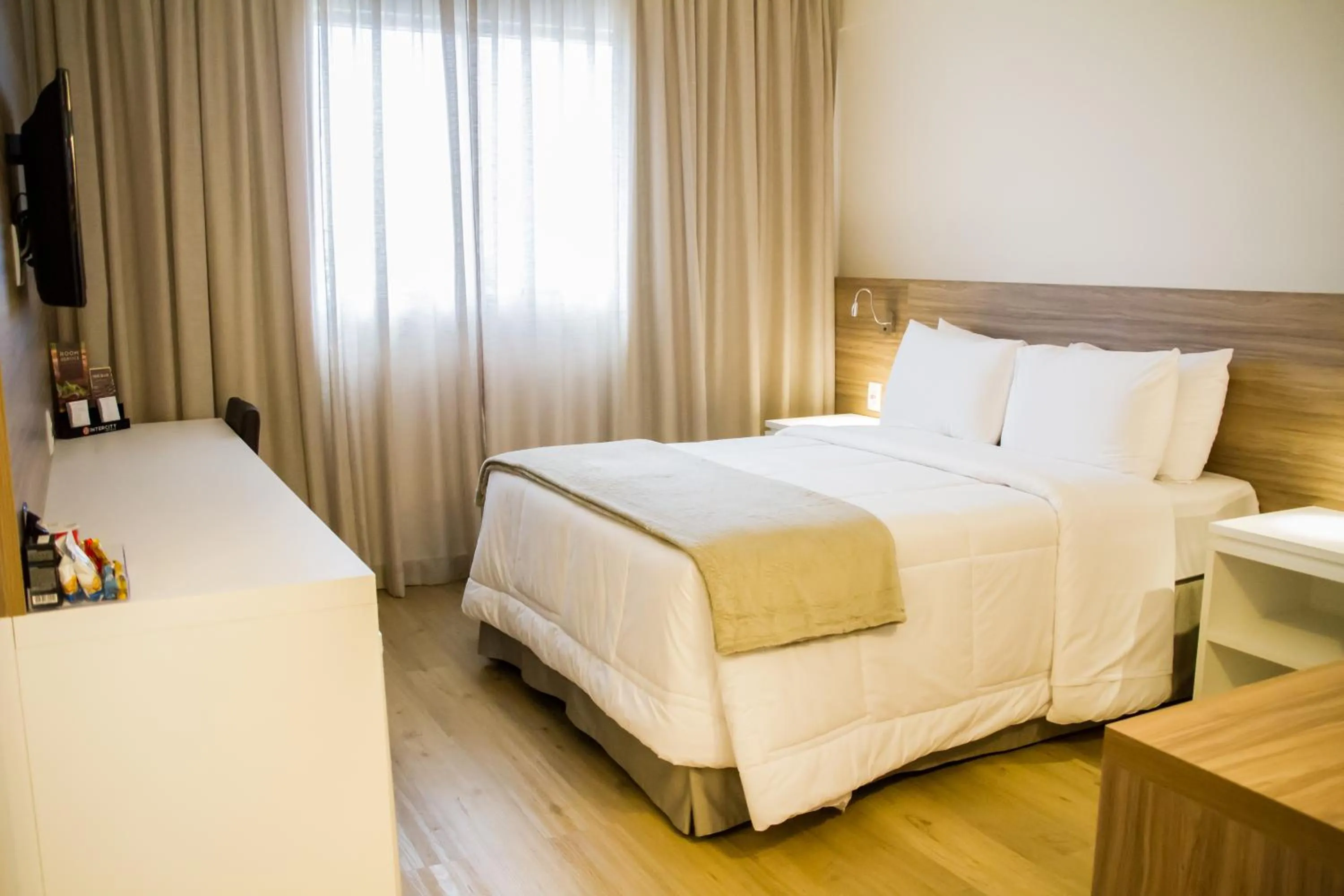 Property building, Bed in Intercity Gravataí