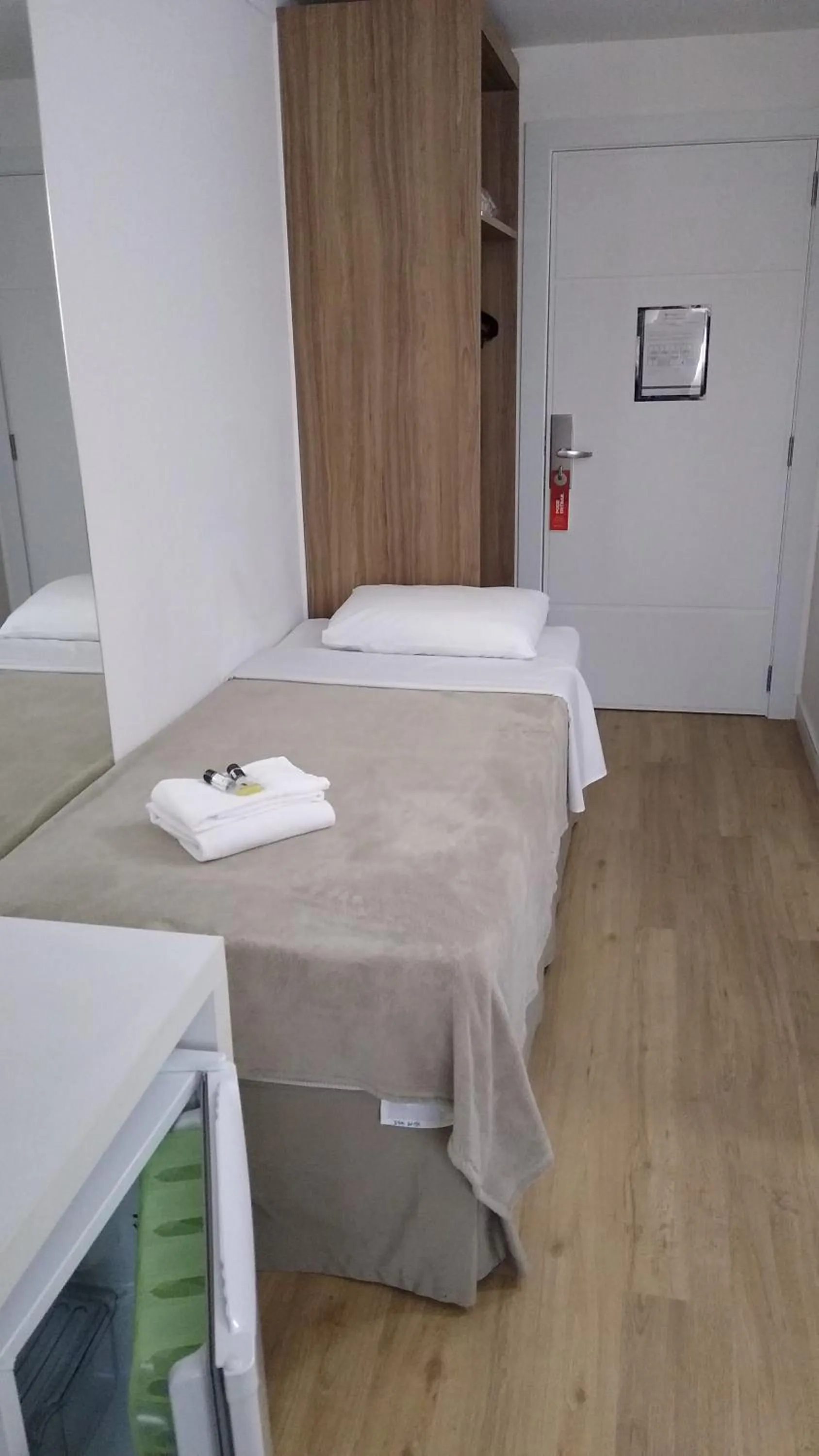 Photo of the whole room, Bed in Intercity Gravataí