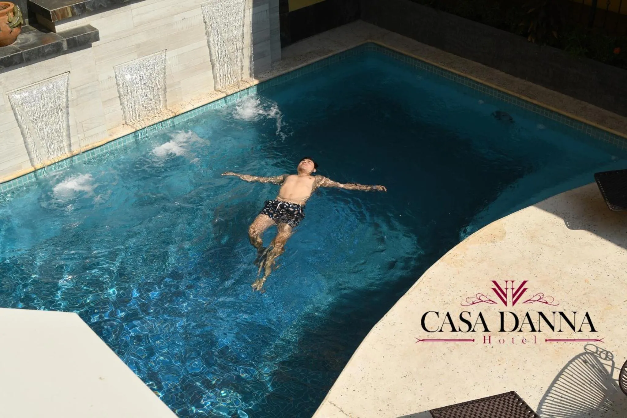 Swimming pool in Hotel Casa Danna
