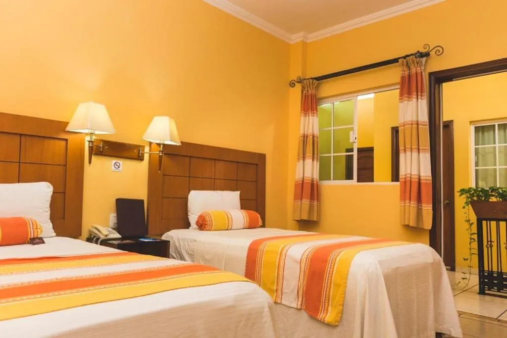 Small Twin Room - single occupancy in Hotel Casa Danna