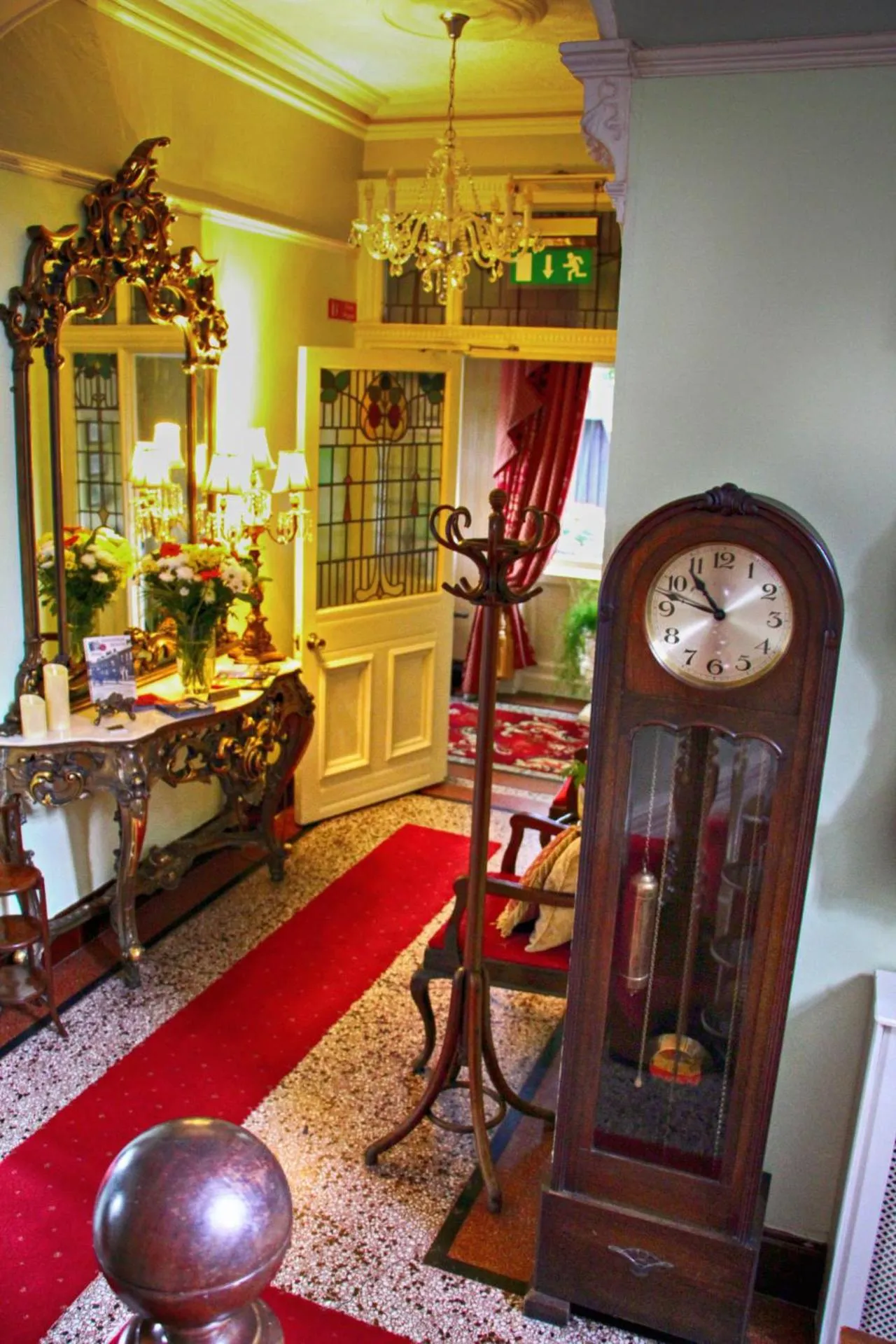 Lobby or reception in Innisfree House