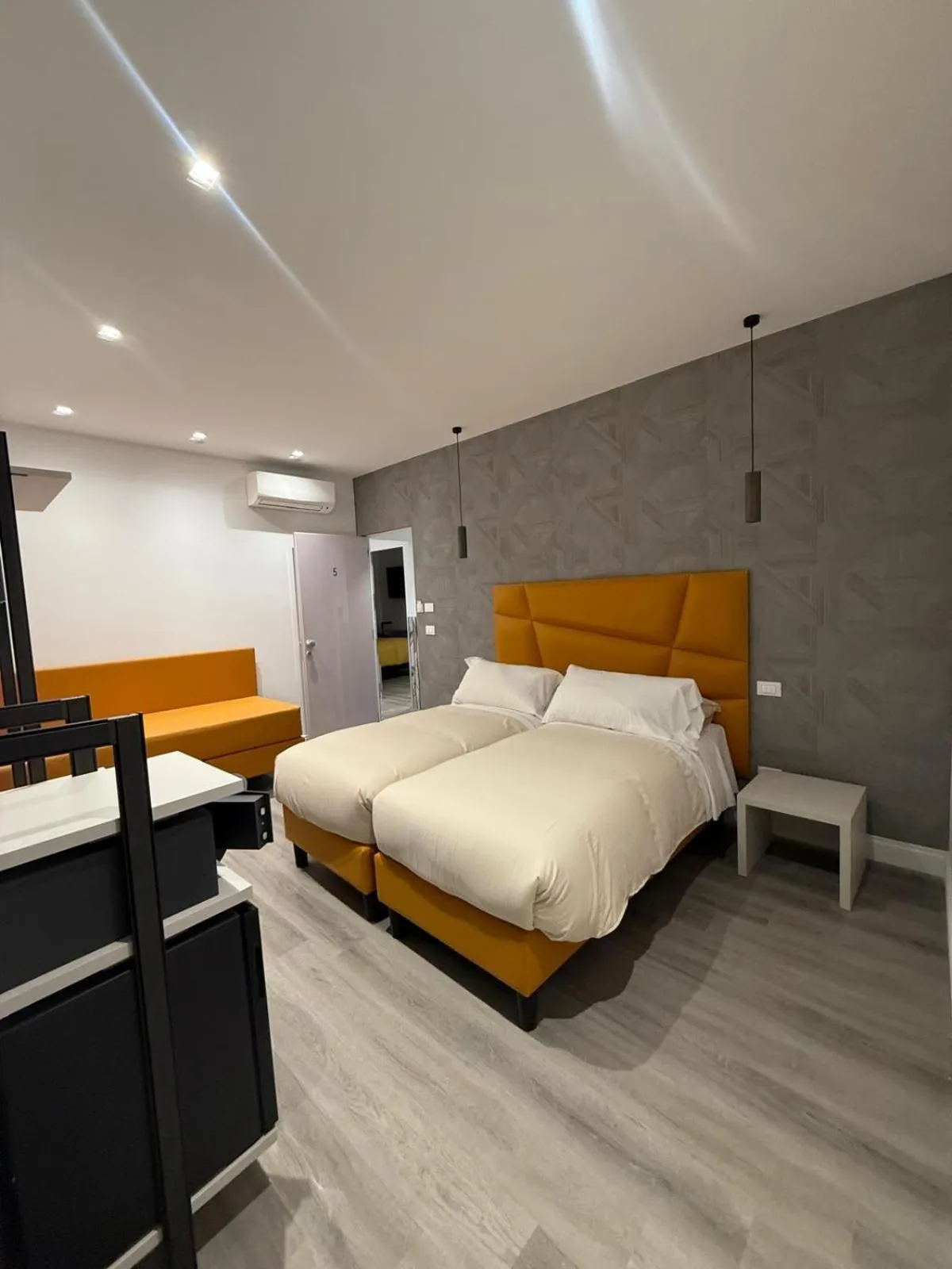 Bedroom, Bed in FoffoSuite