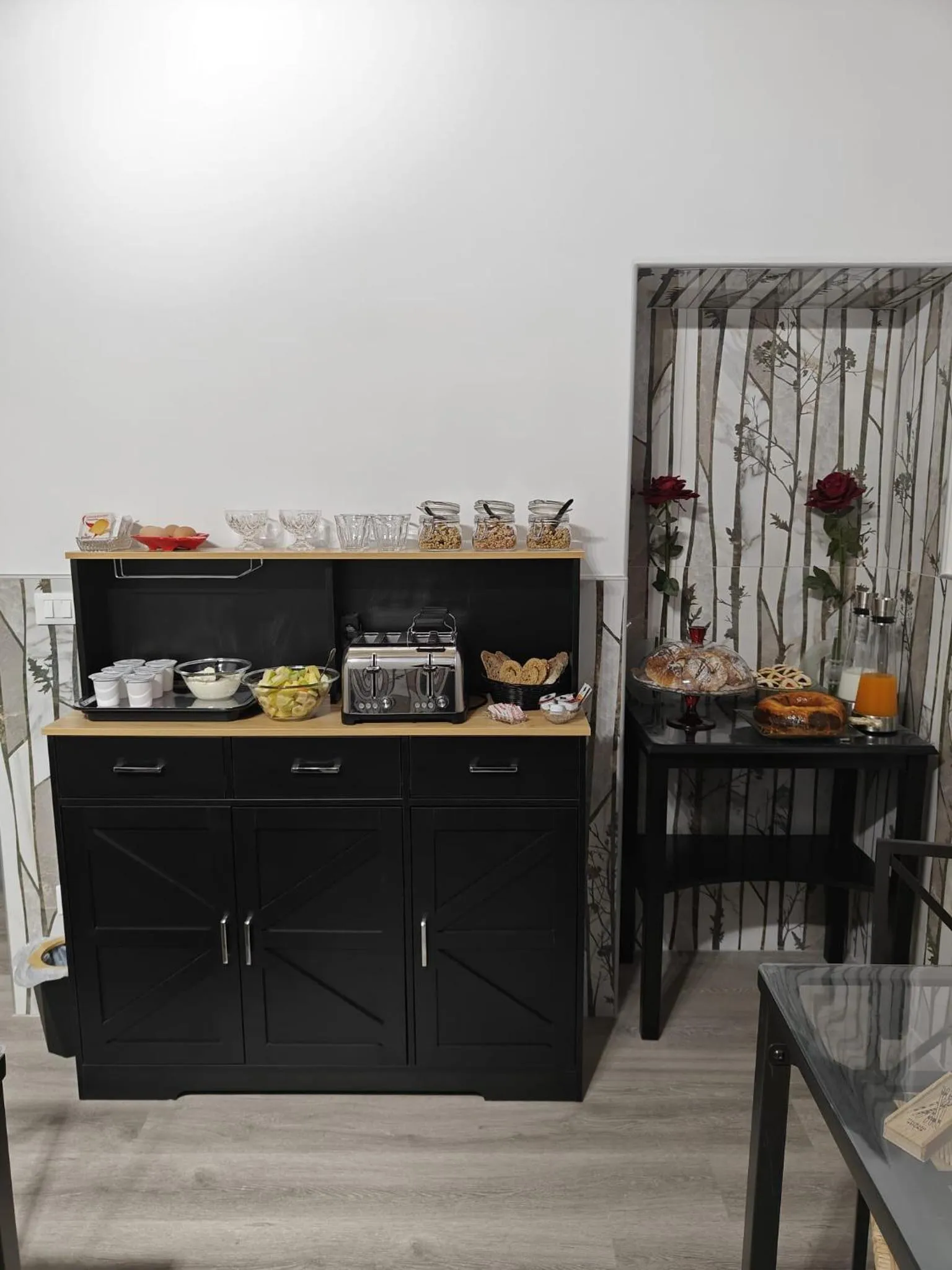 Buffet breakfast in FoffoSuite