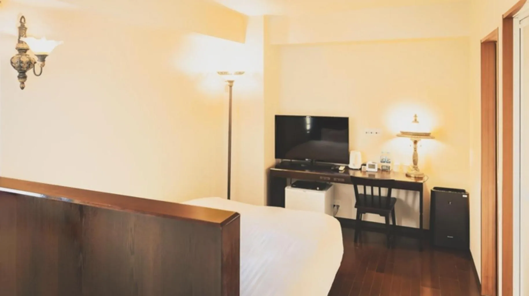 Bedroom in Van Cort Landt Hotel