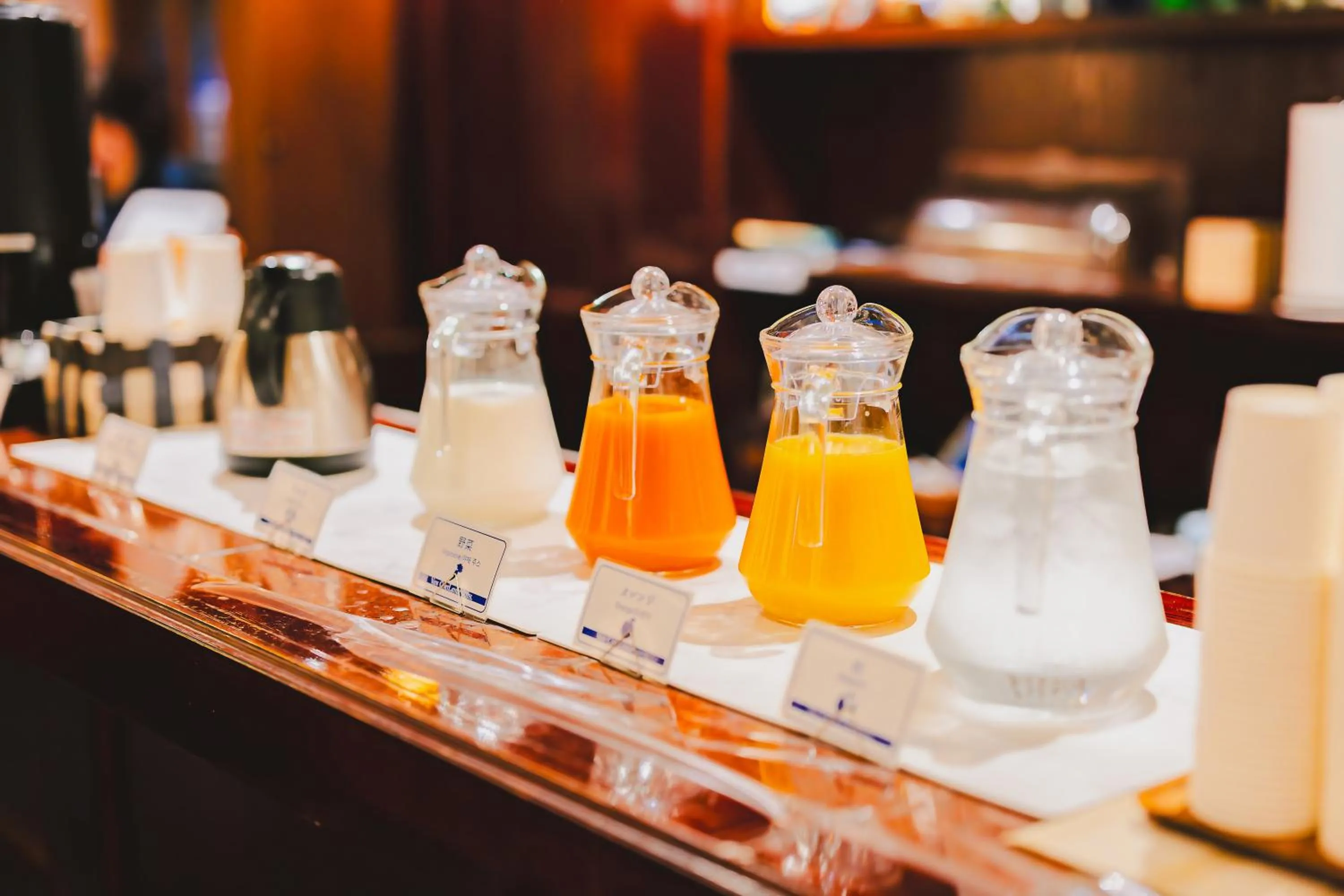 Breakfast in Van Cort Landt Hotel