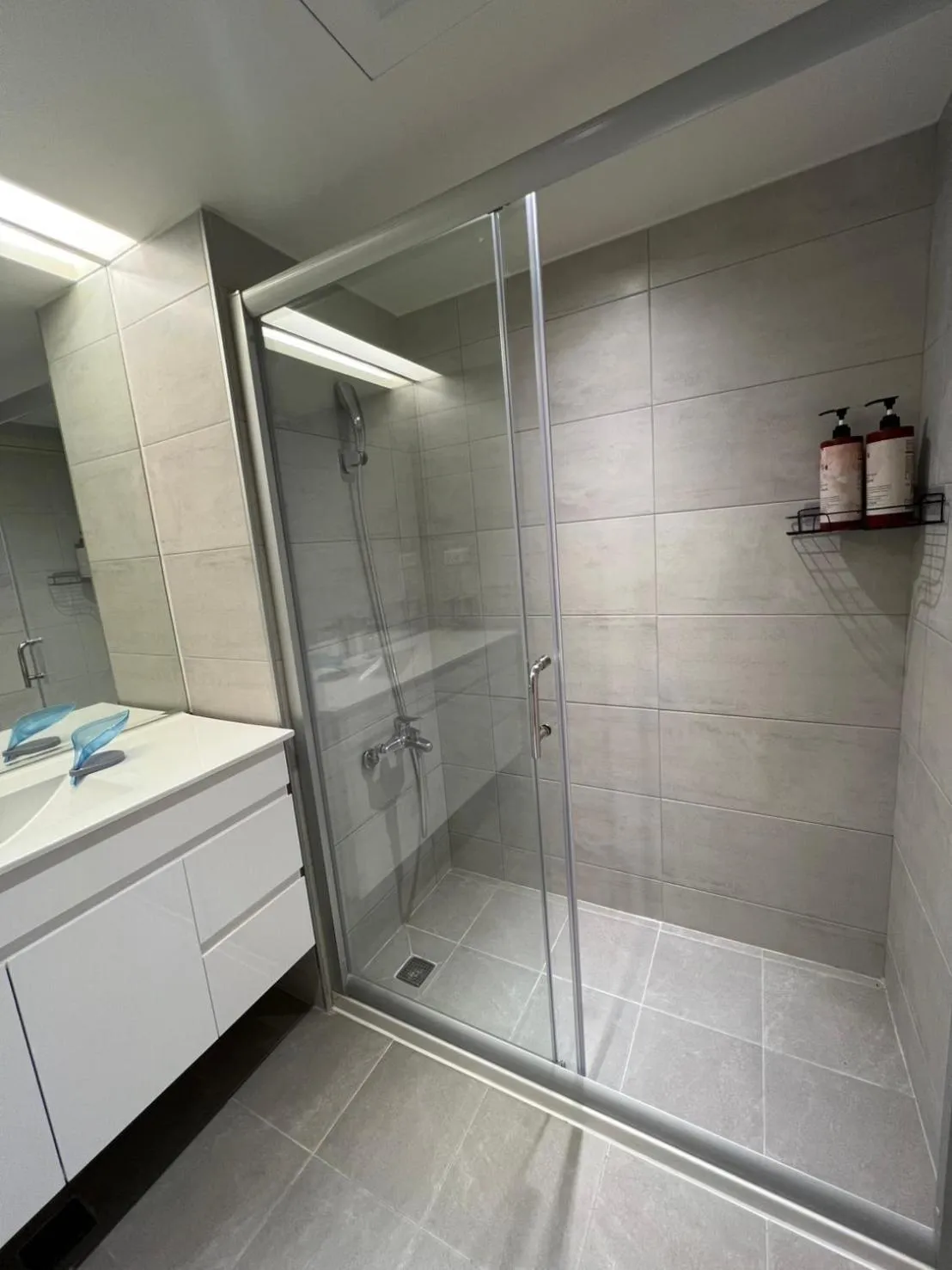 Shower in Kaohsiung Ahotel