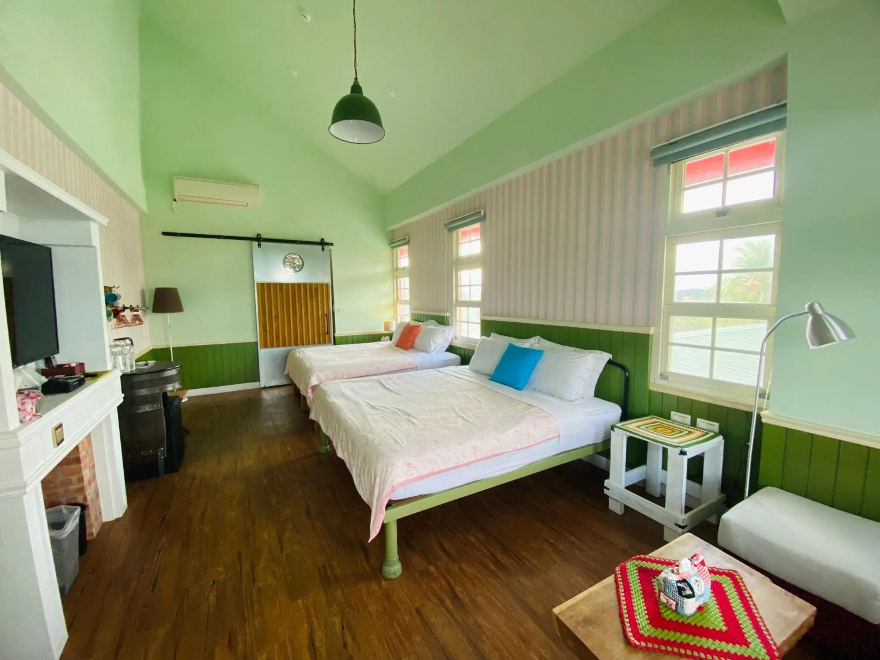 TV and multimedia, Bed in MiCarro B&B