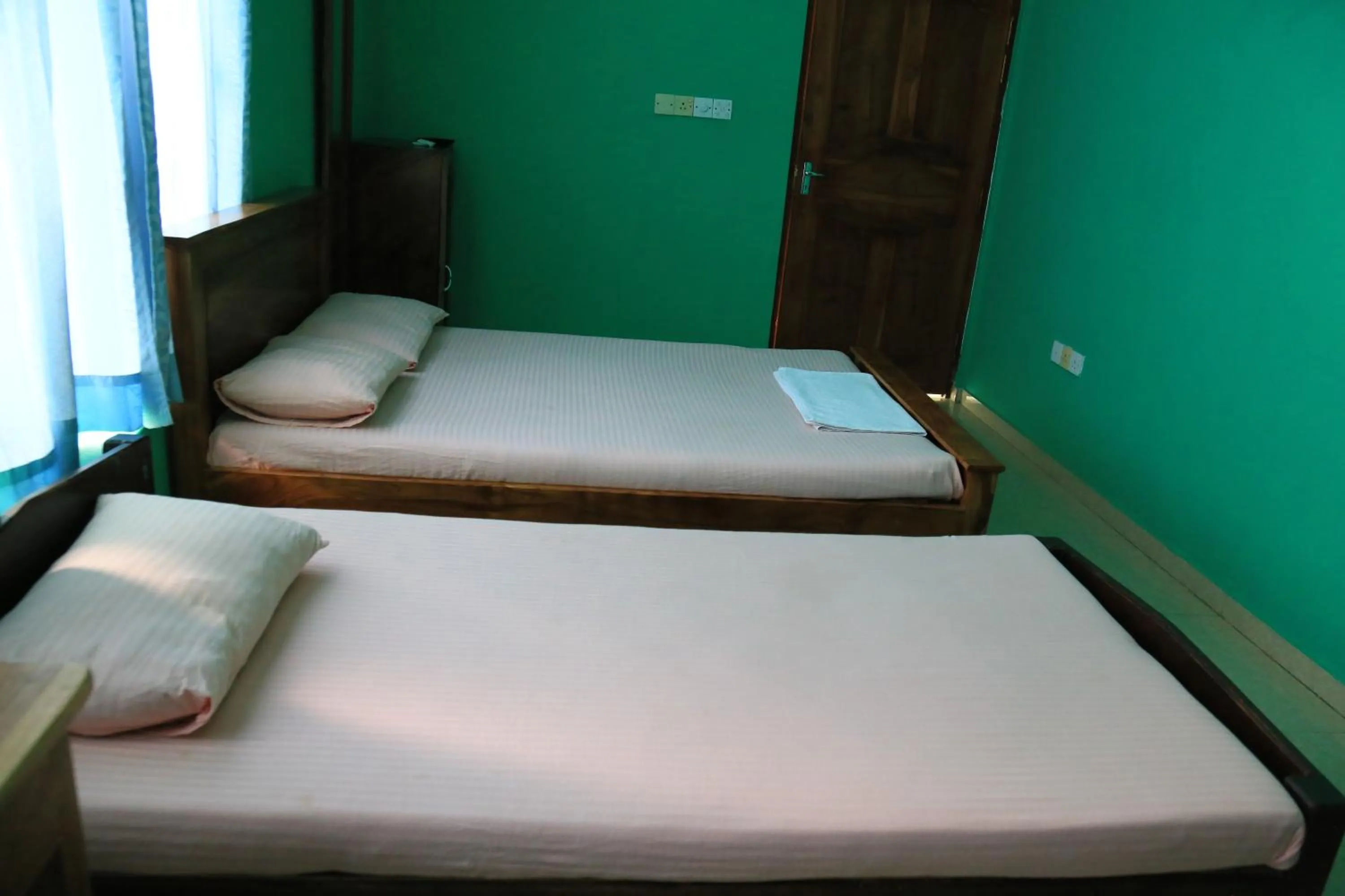 Bedroom in Kings Hotel Restaurant and Bar