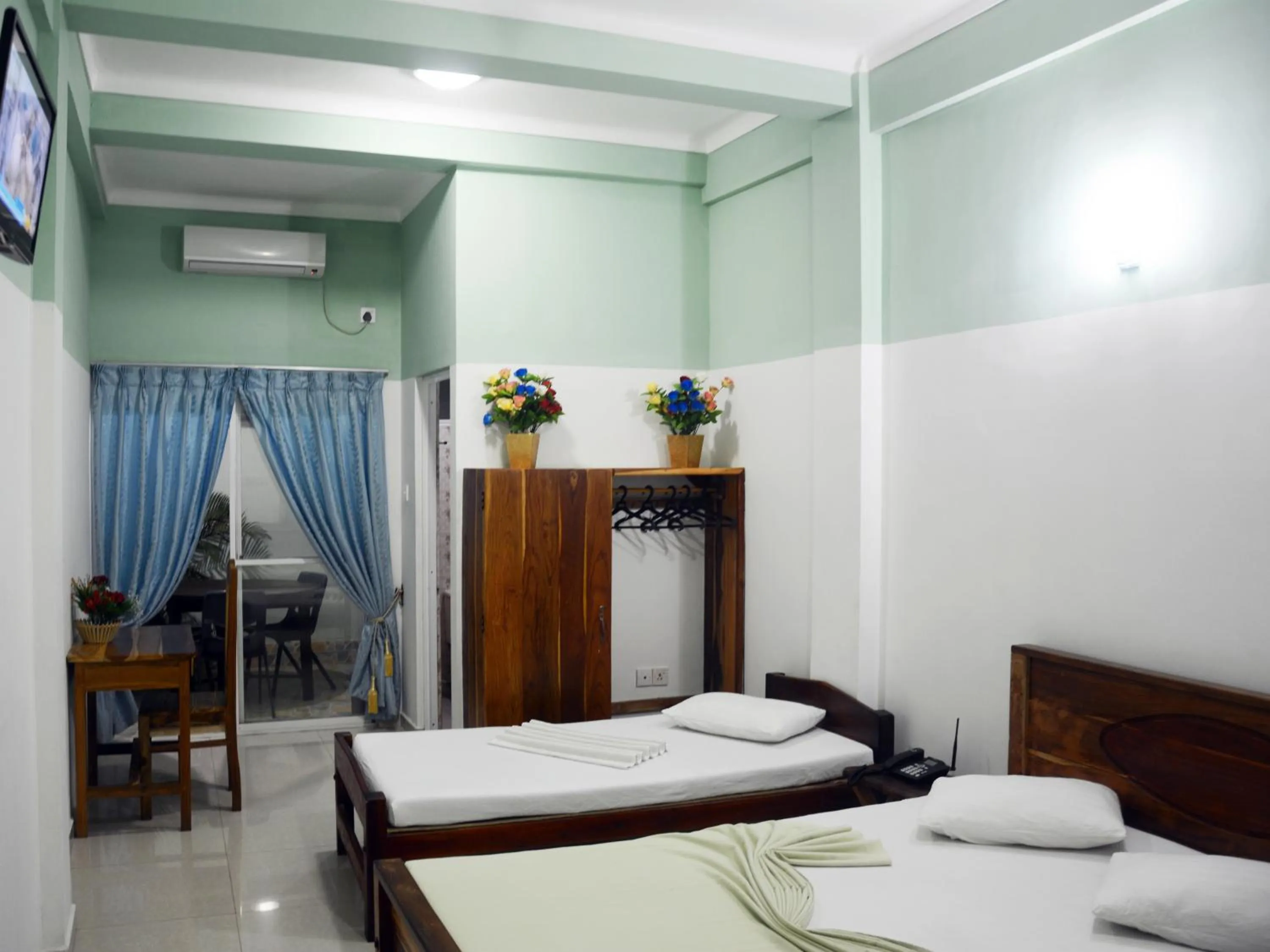 Photo of the whole room in Kings Hotel Restaurant and Bar