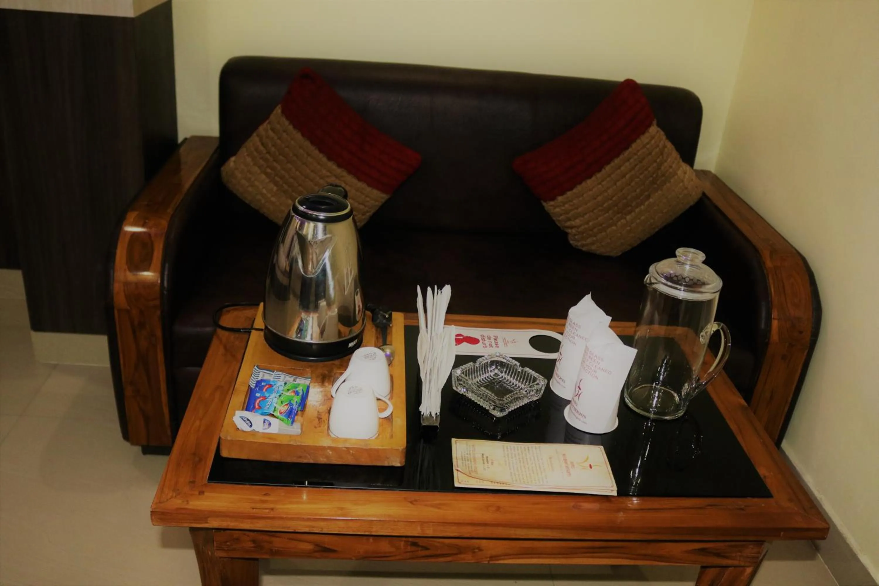 Food and drinks in Hotel Vaishnavi Heights