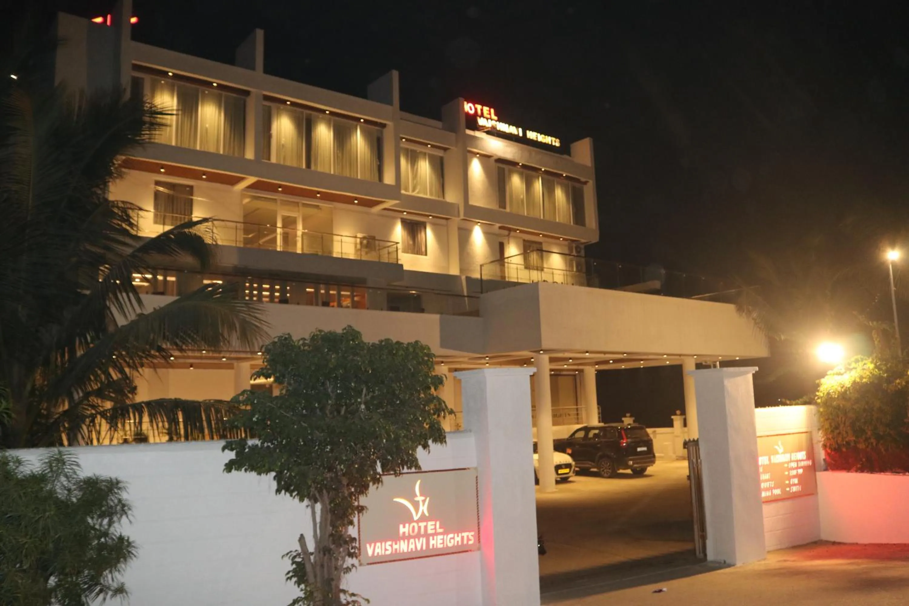 Hotel Vaishnavi Heights