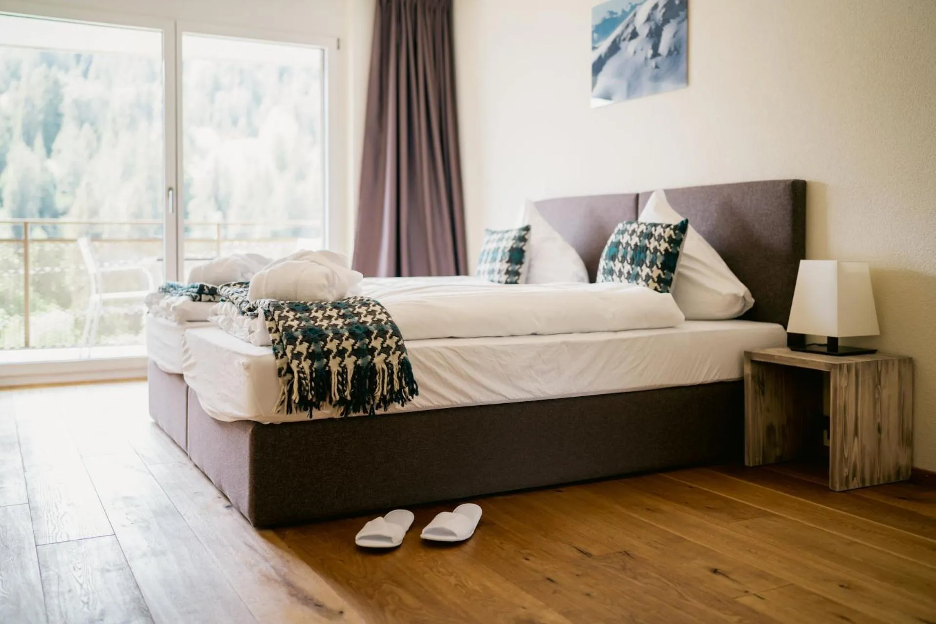 Bedroom in Peaks Place Apartments & SPA