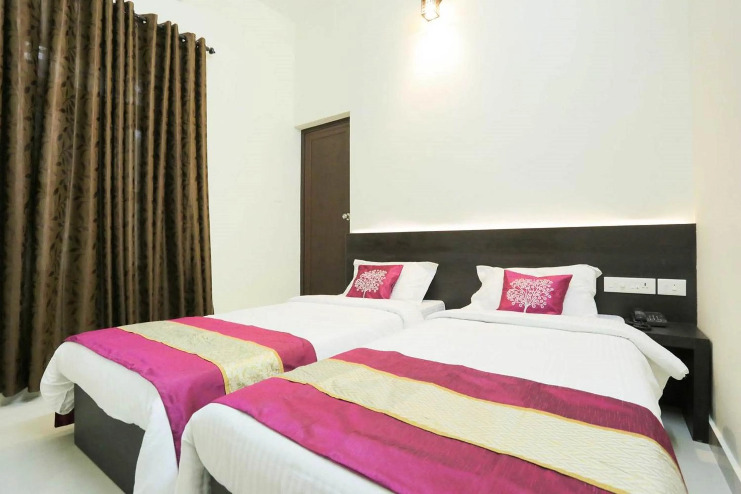 Photo of the whole room, Bed in Hotel Prathiba Heritage