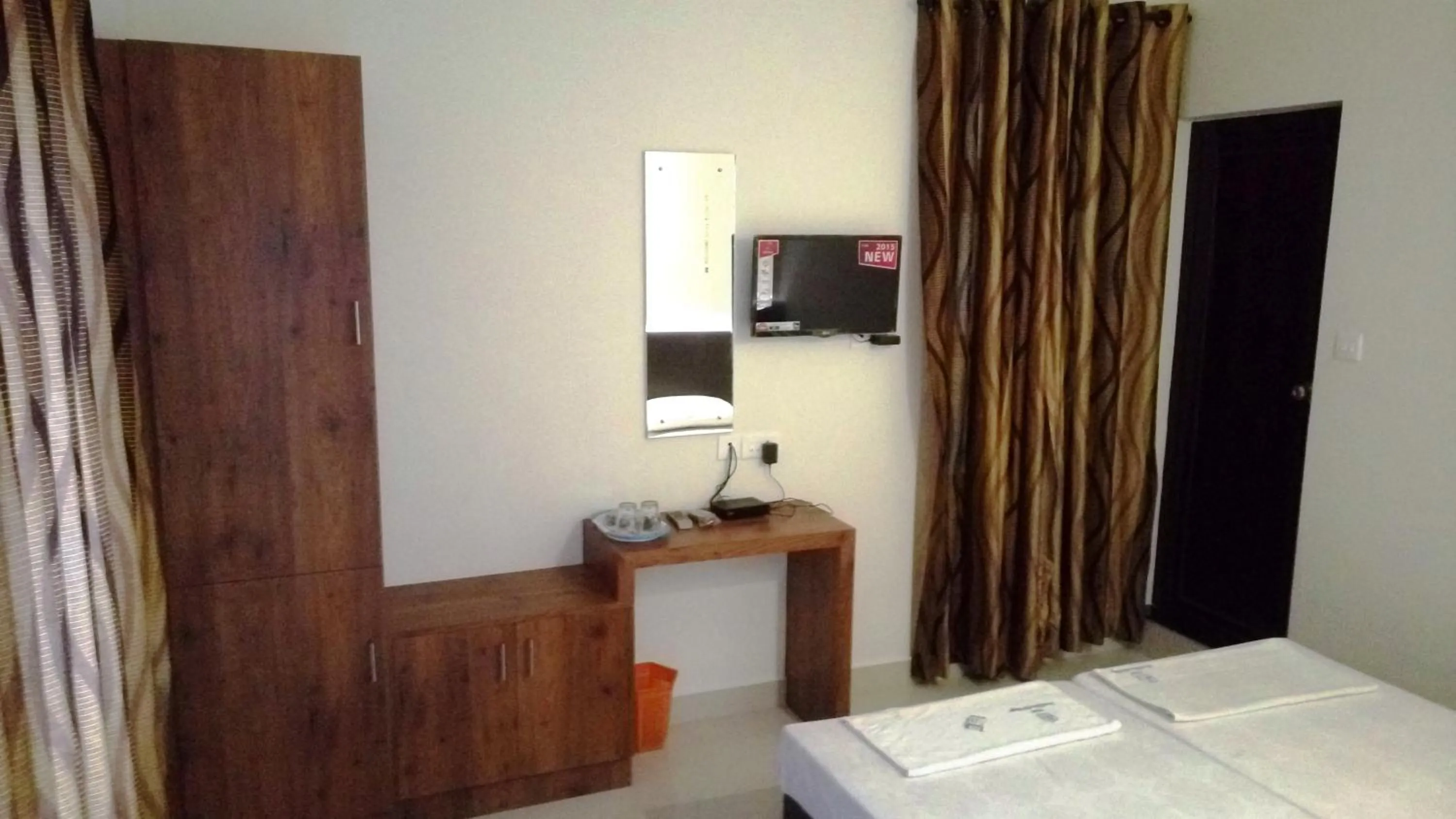 TV and multimedia, Bed in Hotel Prathiba Heritage