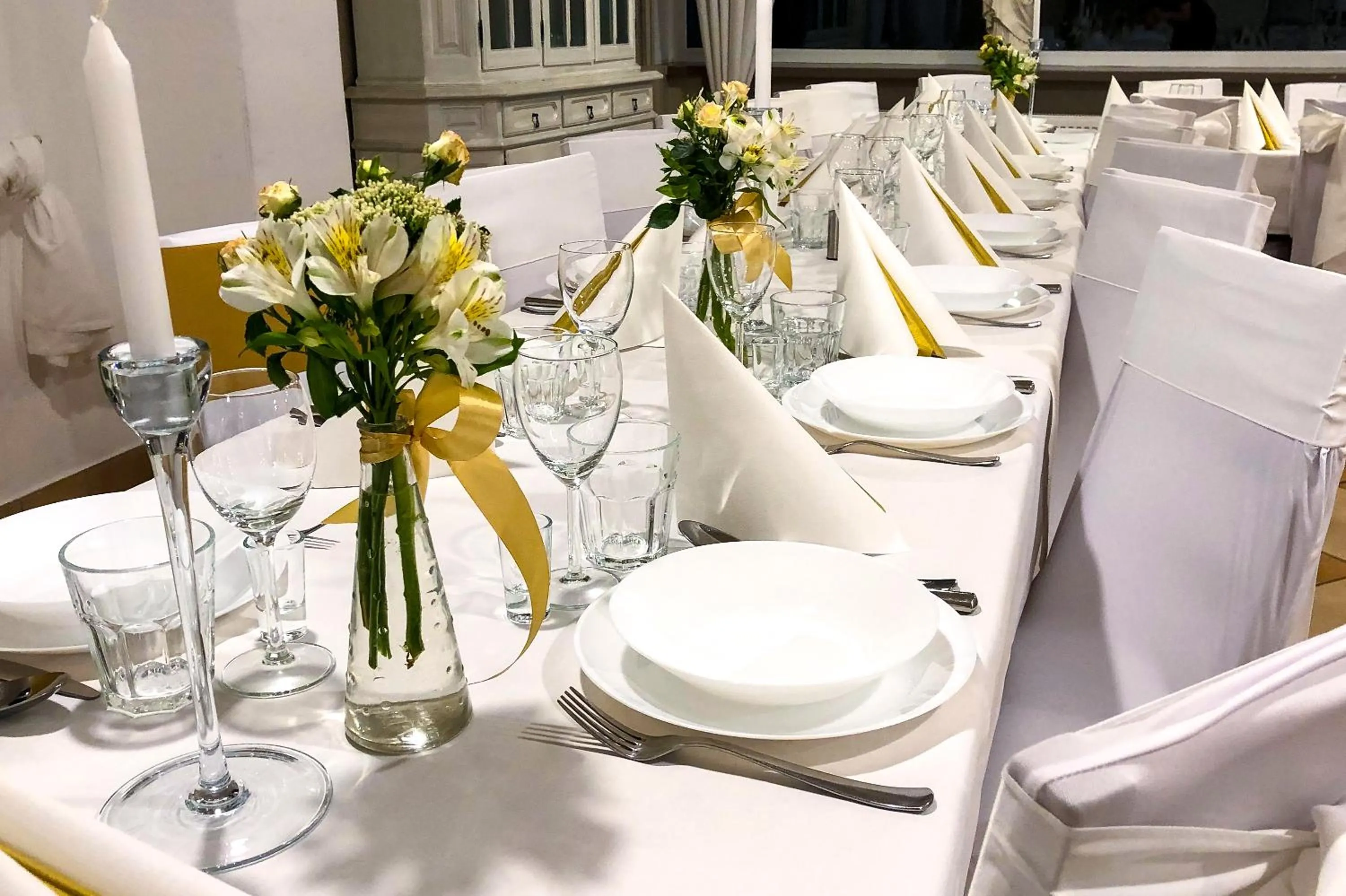 Restaurant/places to eat in Dom św. Józefa