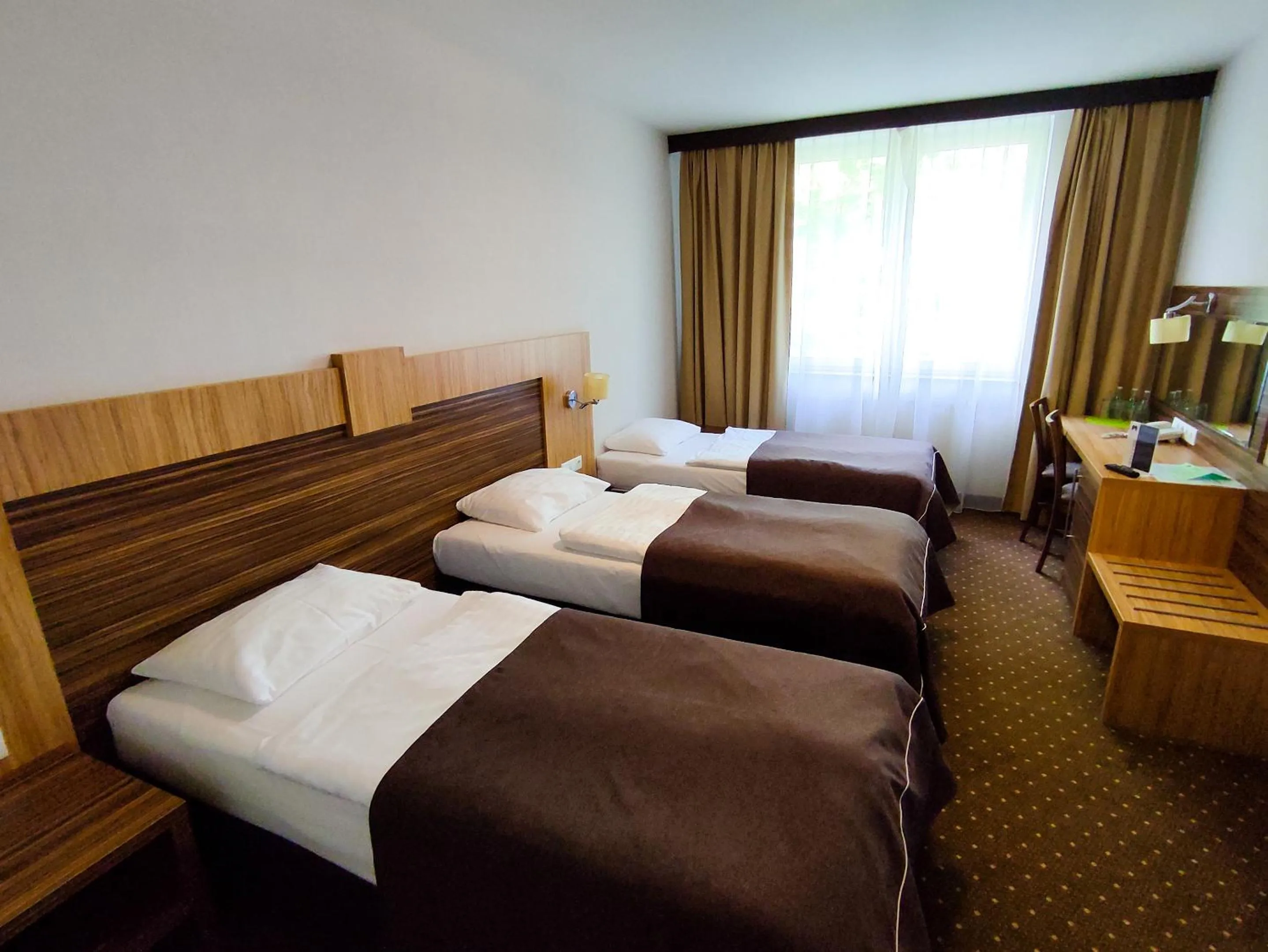 Photo of the whole room, Bed in Hotel Milenium