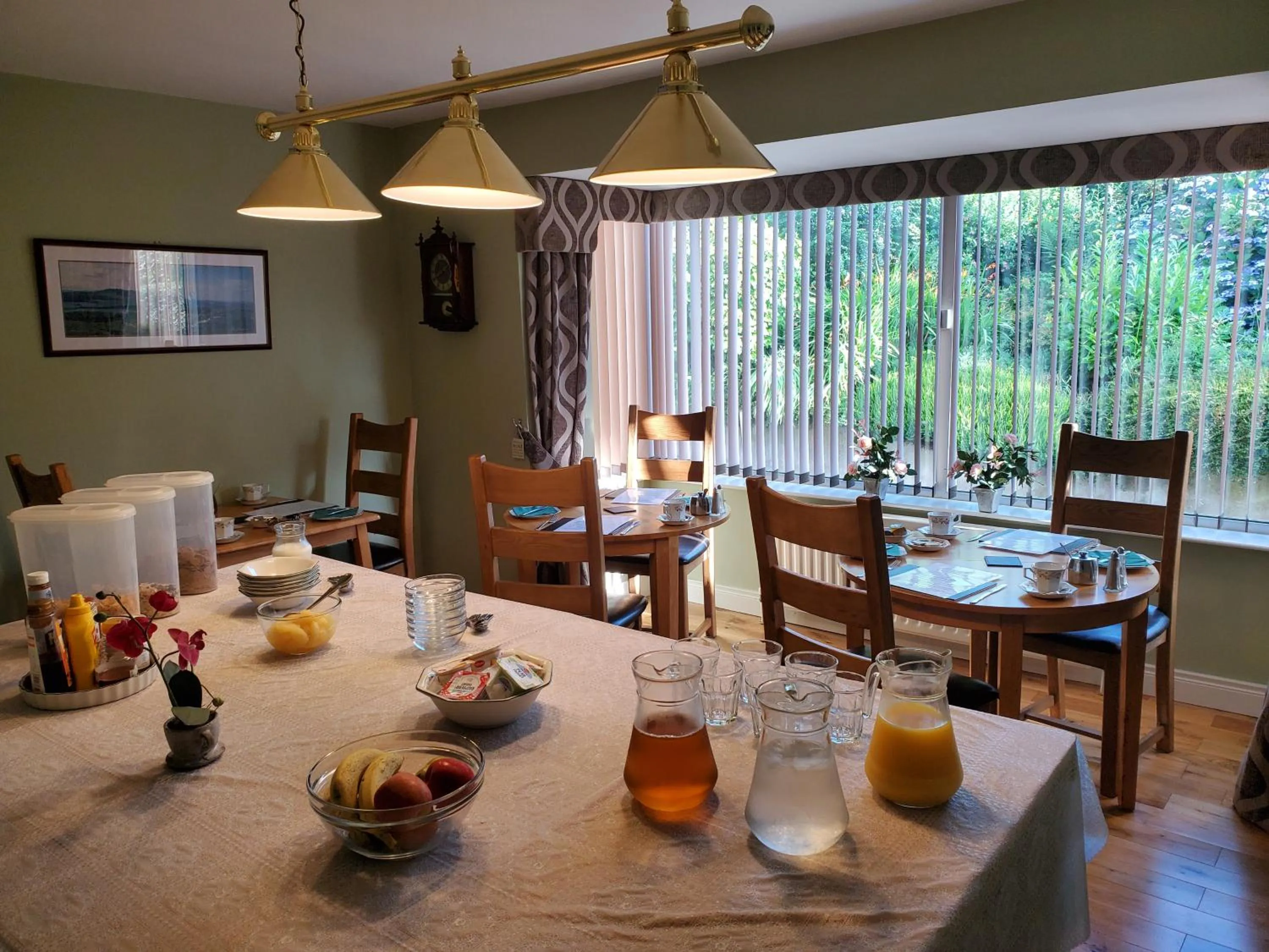 Buffet breakfast in Greenside B&B