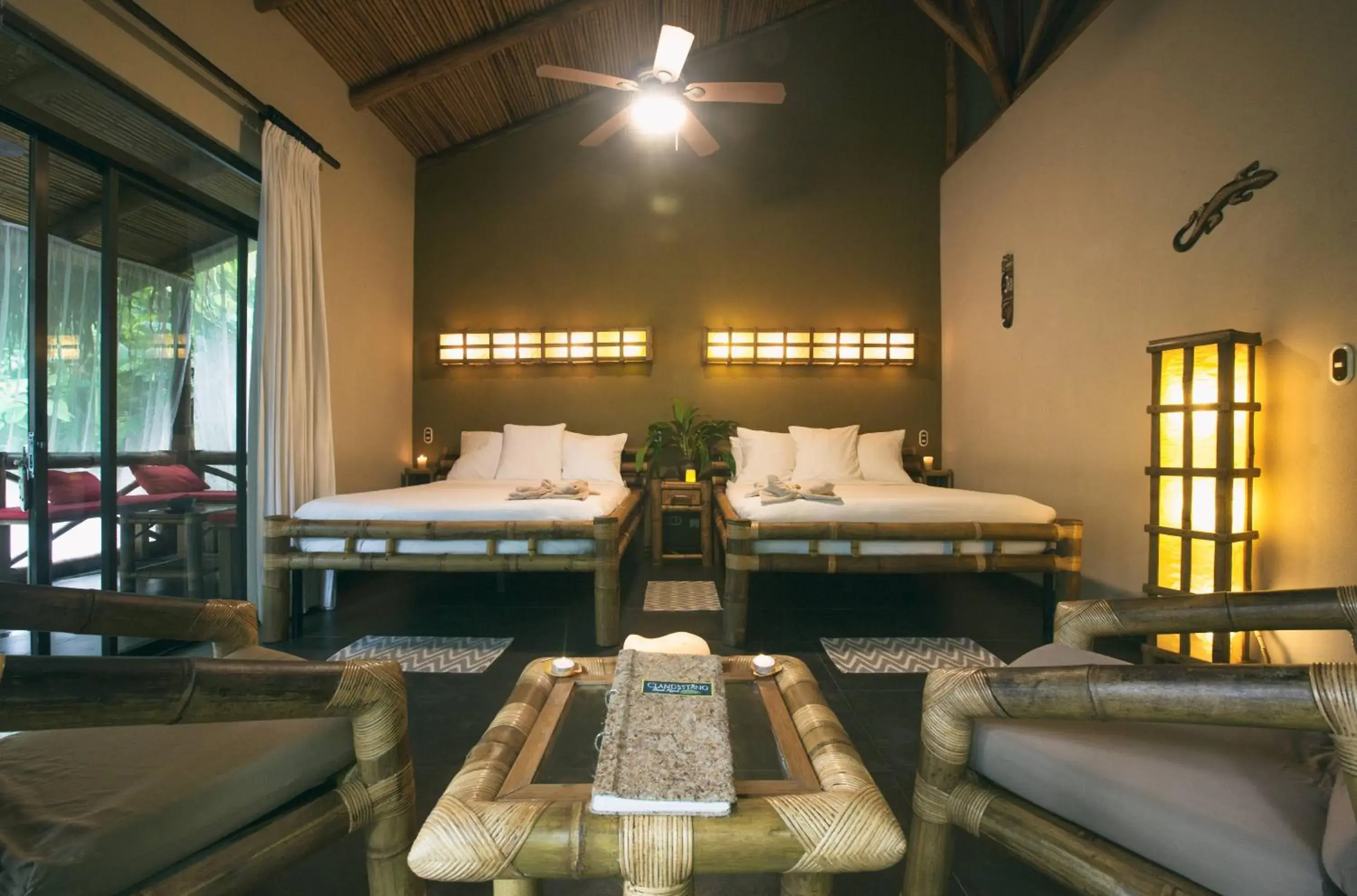 Double Room with Two Double Beds in Hotel Clandestino beach resort Double Room with Two Double Beds in Hotel Clandestino beach resort