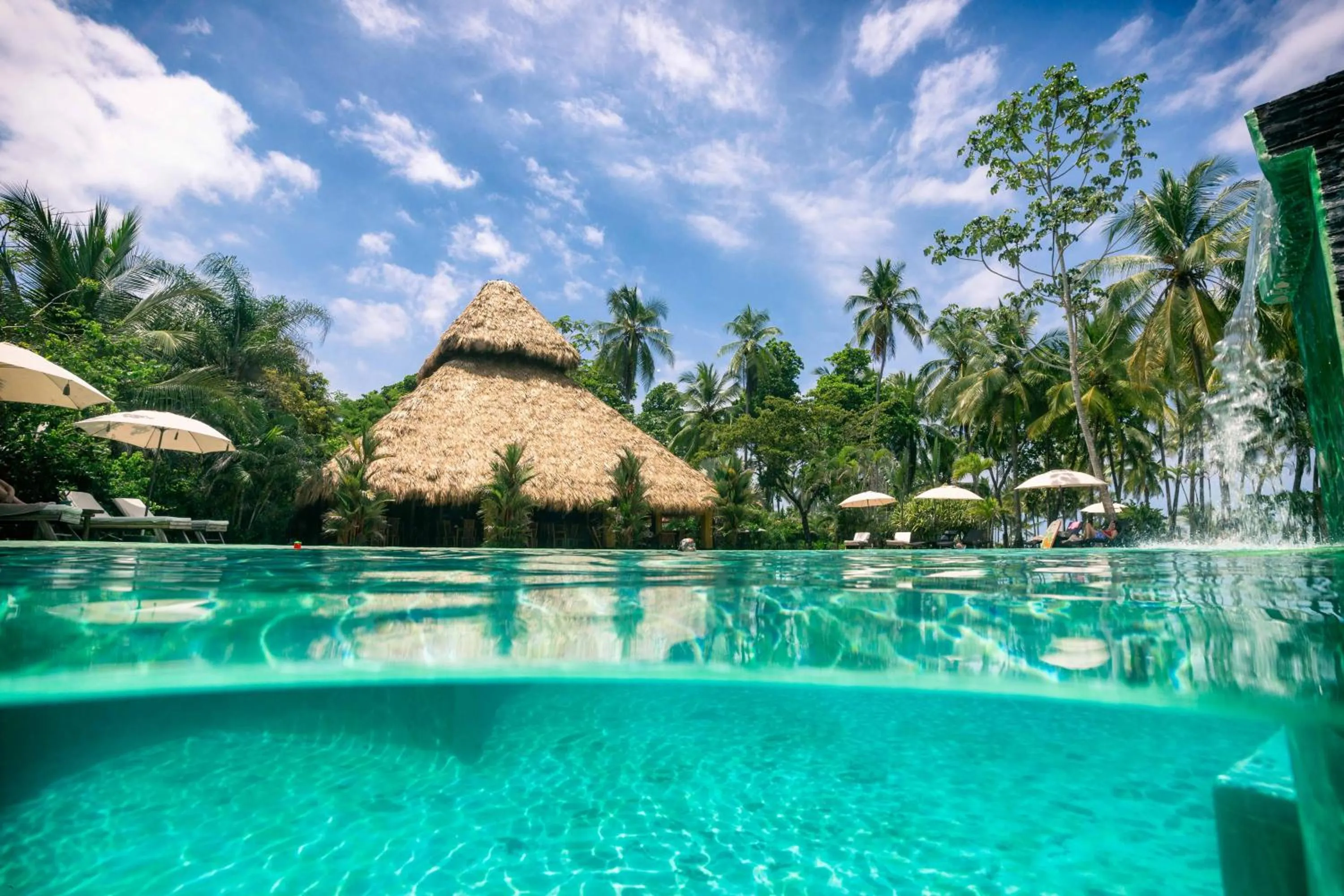 Day in Hotel Clandestino beach resort