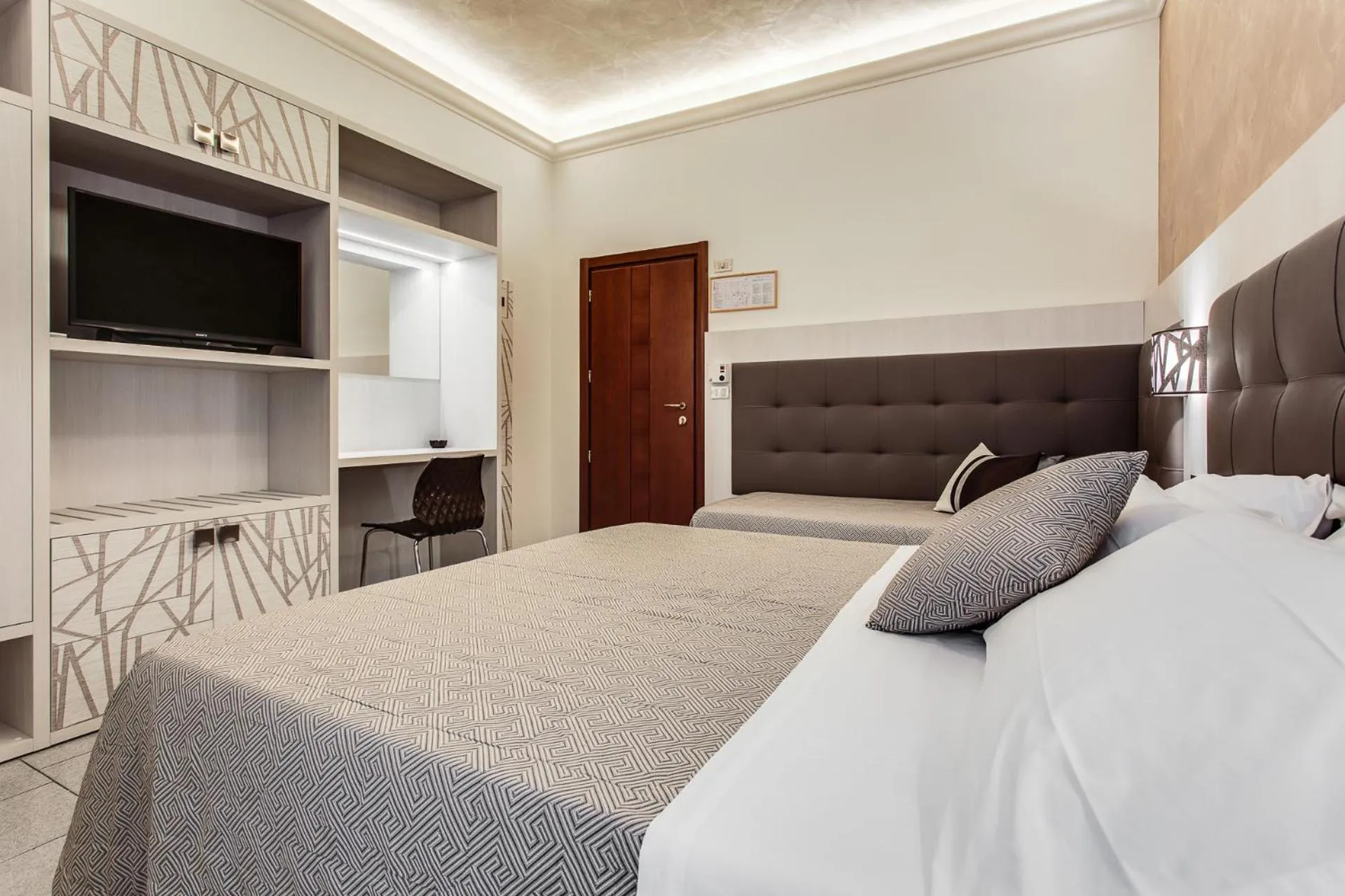 Photo of the whole room, Bed in Hotel Dolcevita