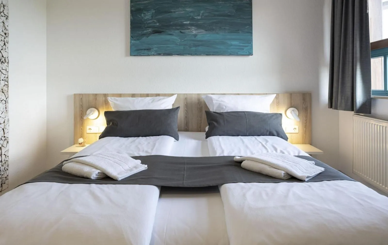 Bed in Hotel Restaurant Zehn-Brunnen