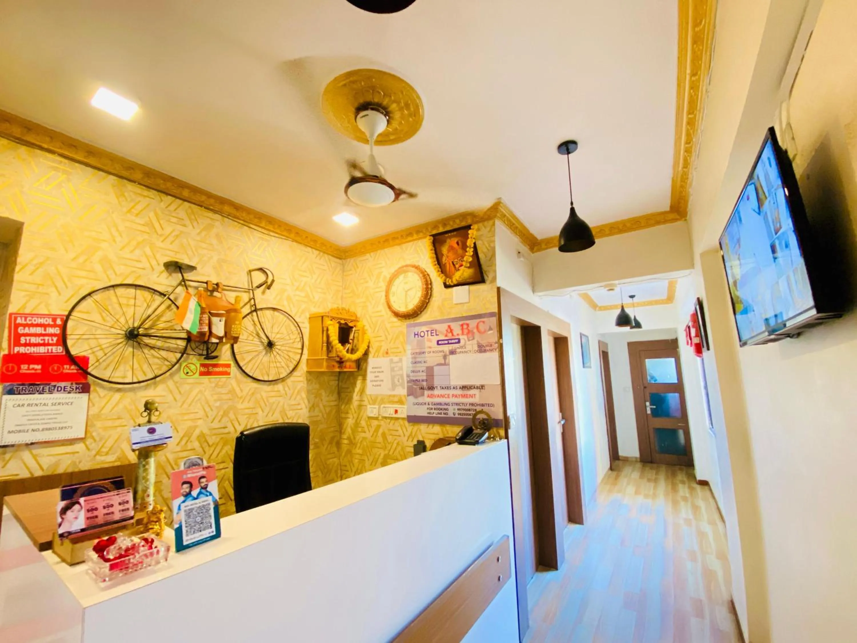 Lobby or reception in Hotel ABC Satellite Prahlad Nagar