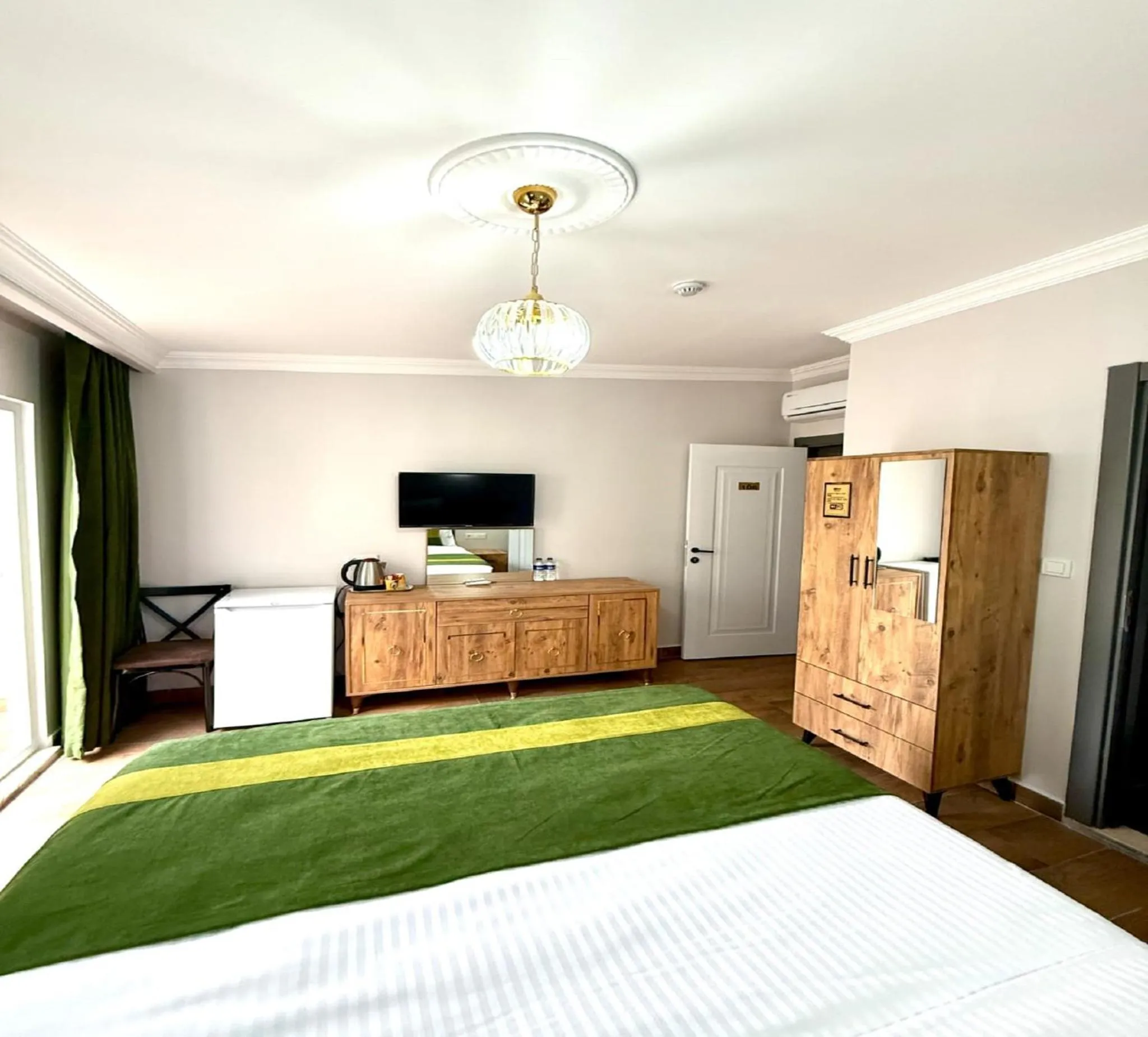 TV and multimedia, Bed in Armagan Suite Taksim
