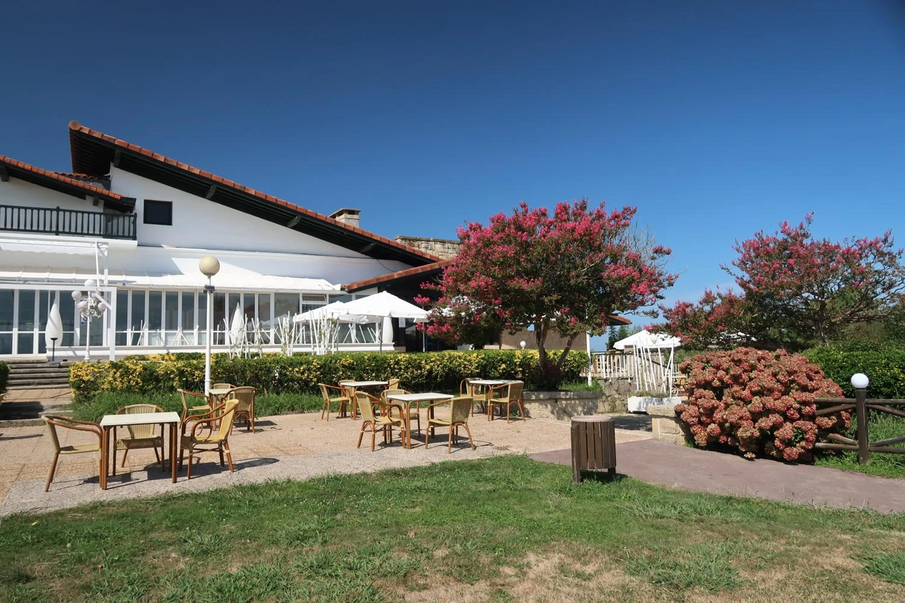 Garden in Hotel Gudamendi