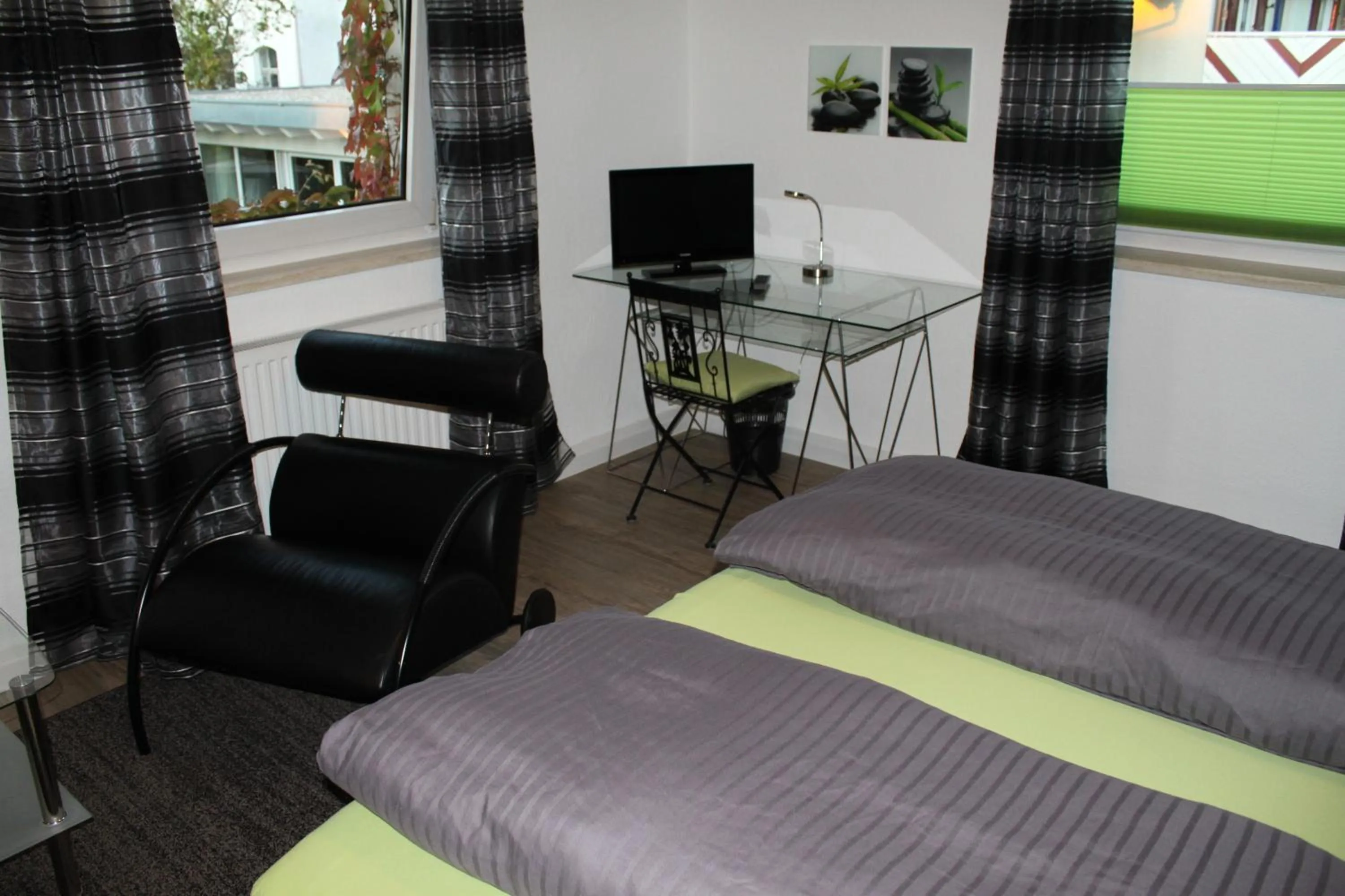 Bedroom, Bed in Landhaus Goldenes Kreuz