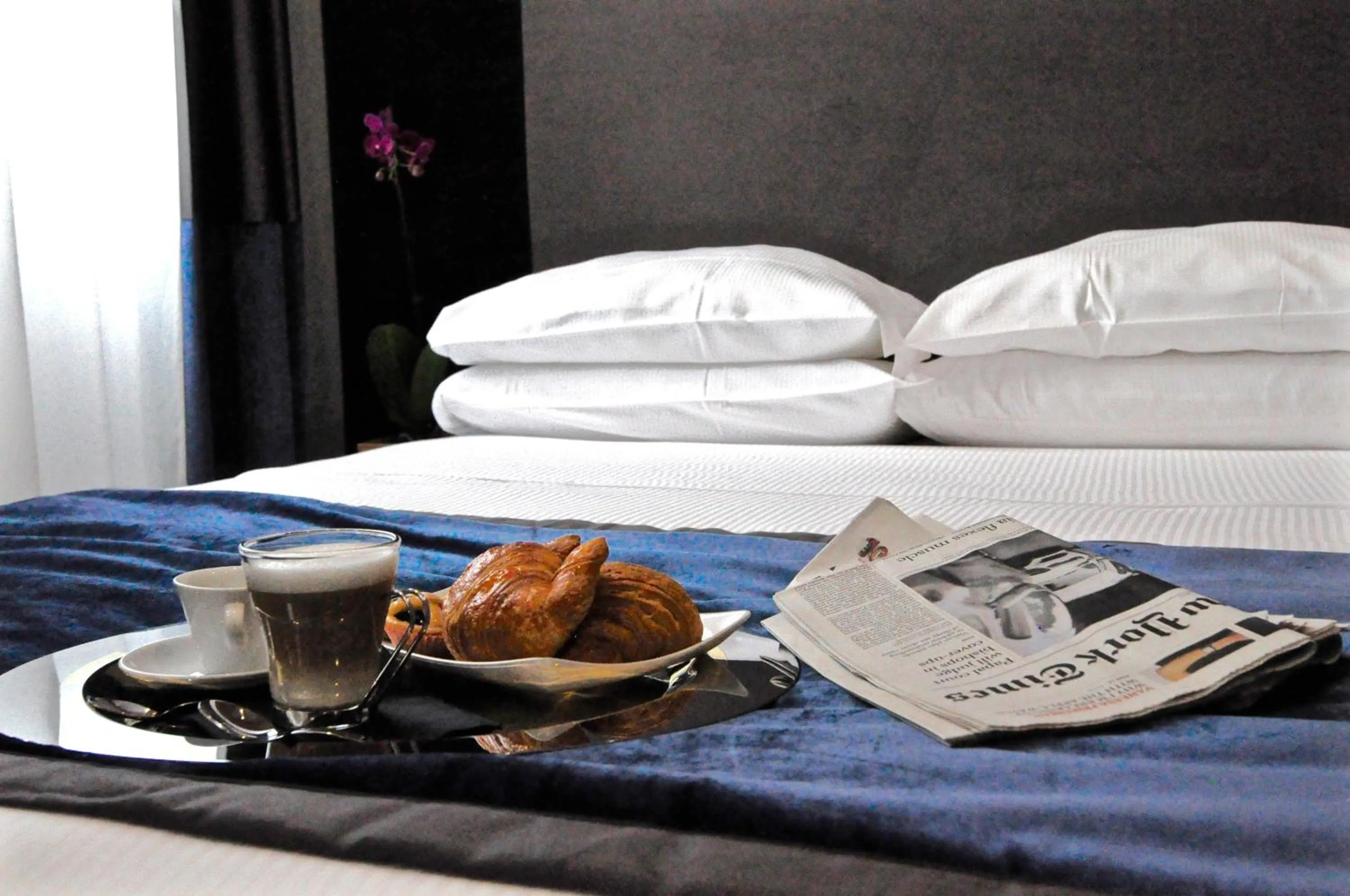 Italian breakfast, Bed in Place 24 Suites & Wellness
