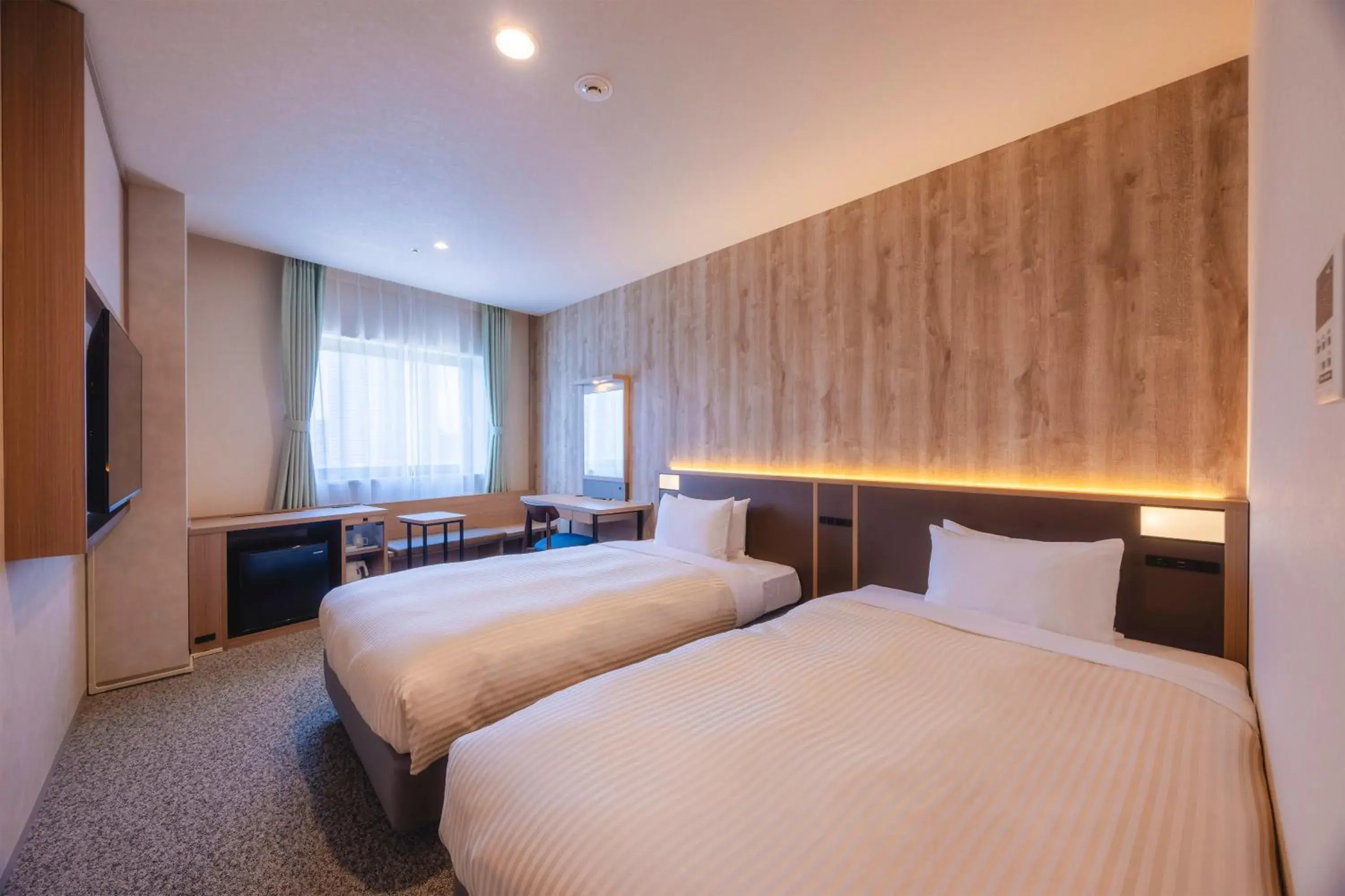 Twin Room - single occupancy in Hotel Mariners Court Tokyo Twin Room - single occupancy in Hotel Mariners Court Tokyo