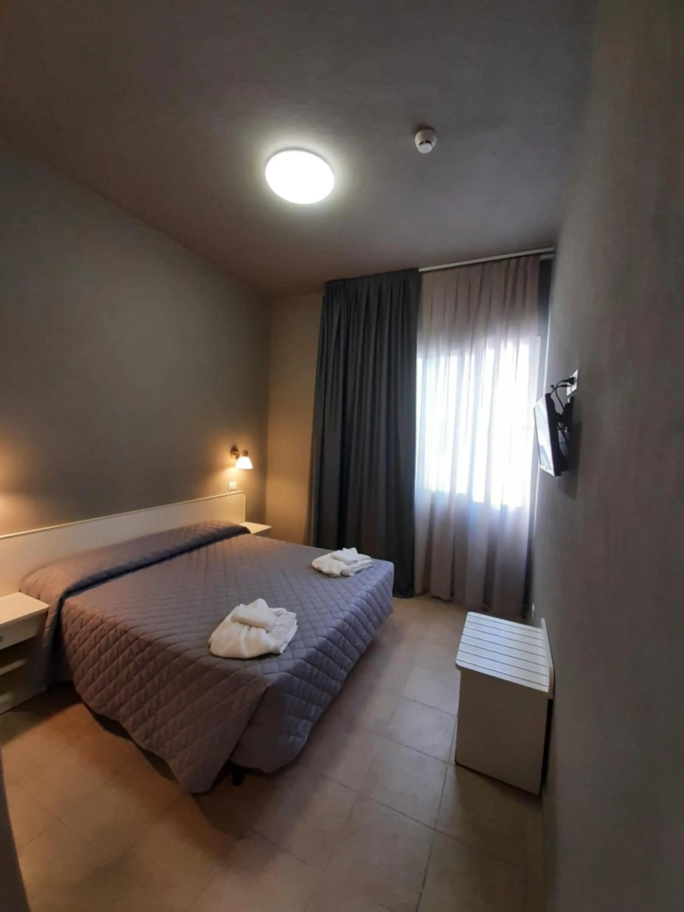 Bed in Hotel Alabama by ALEhotels