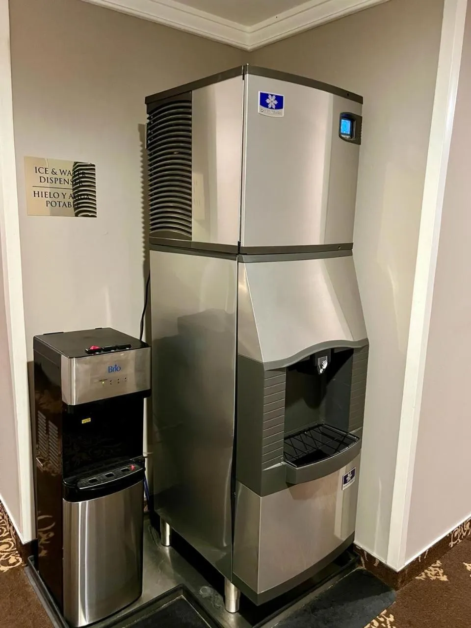 Property building in Hotel Caesars