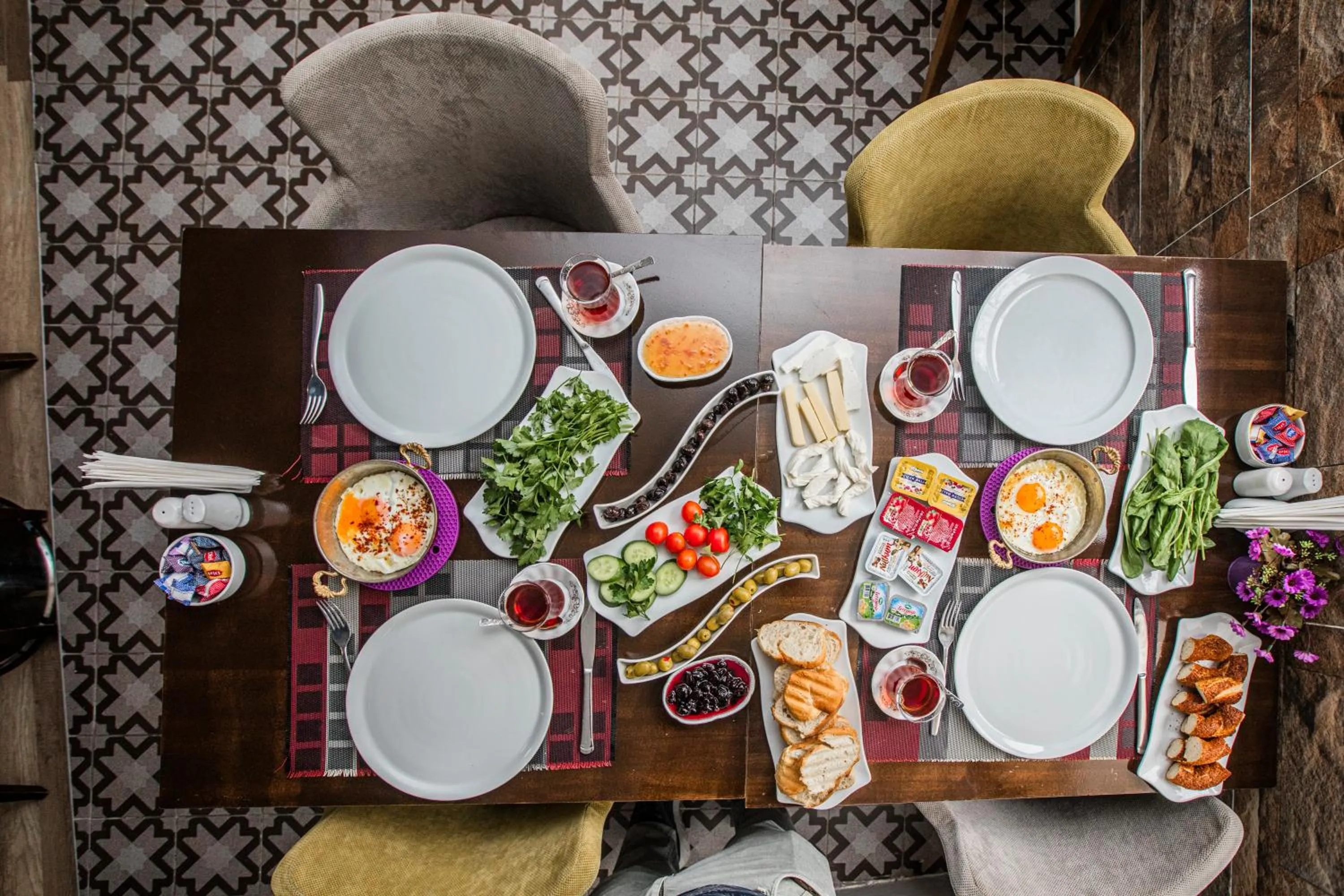 Breakfast in Konuk Hotel