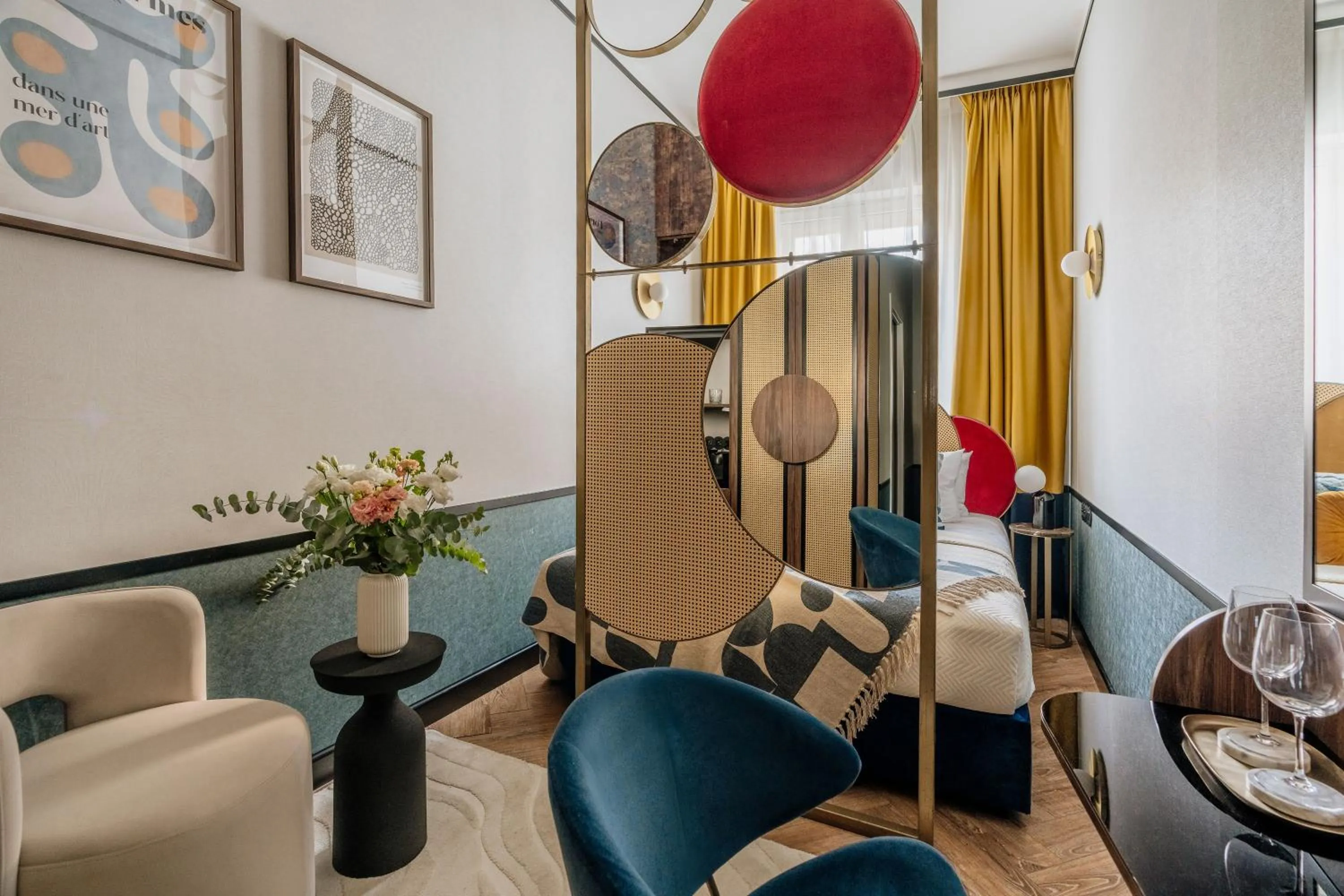 Bed in Colette - LoftAffair Collection