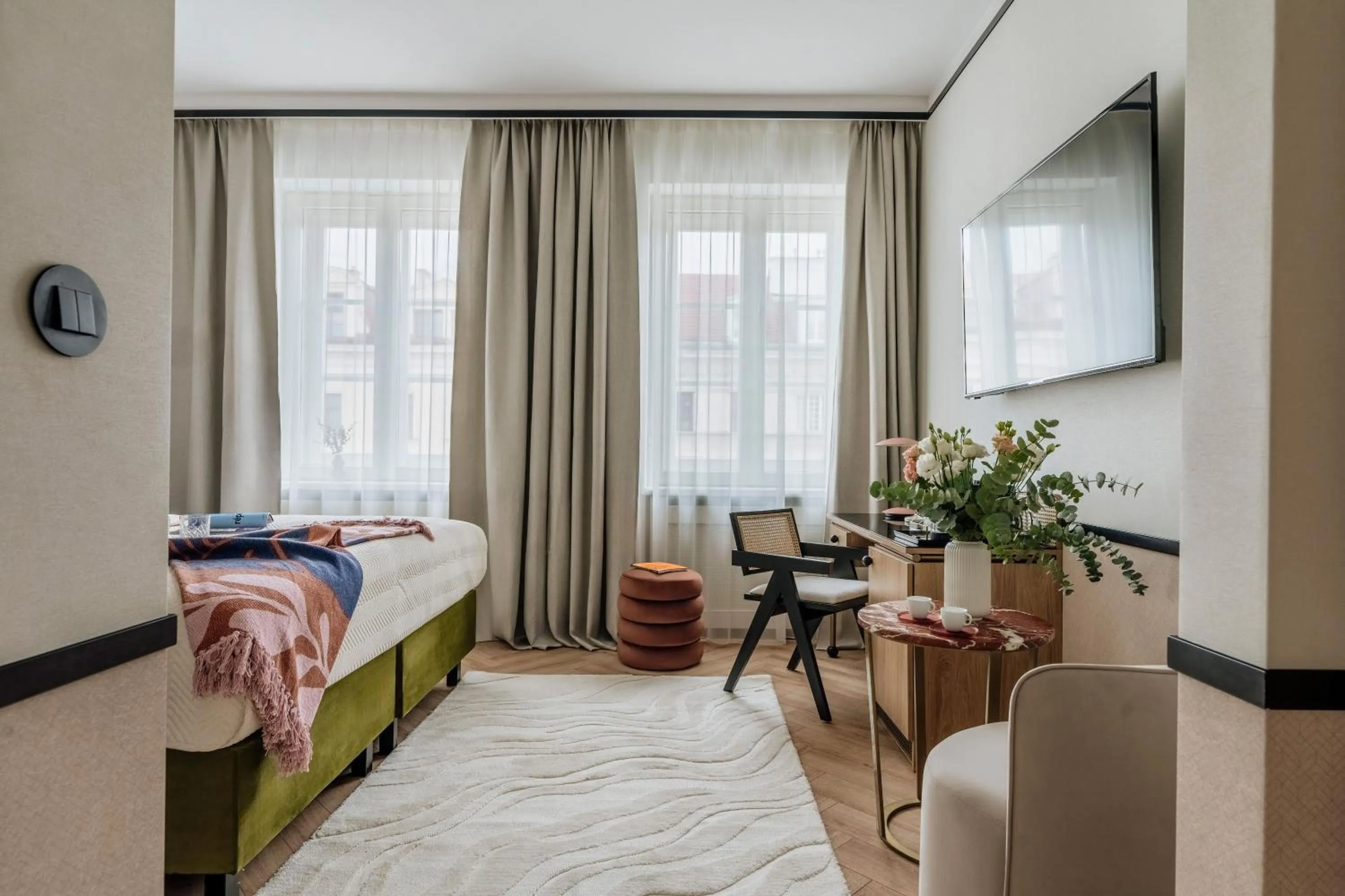 Bed in Colette - LoftAffair Collection