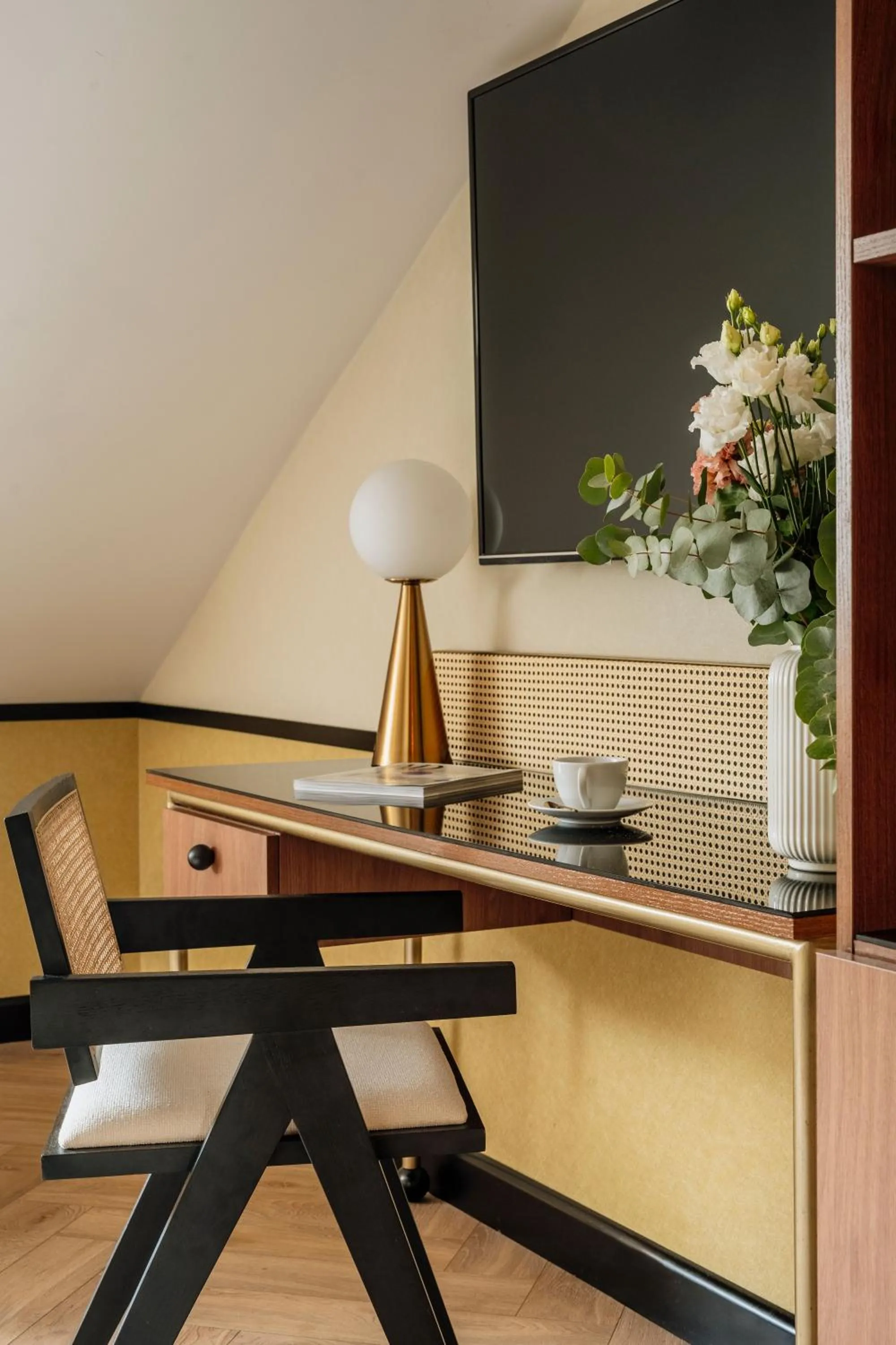 TV and multimedia in Colette - LoftAffair Collection