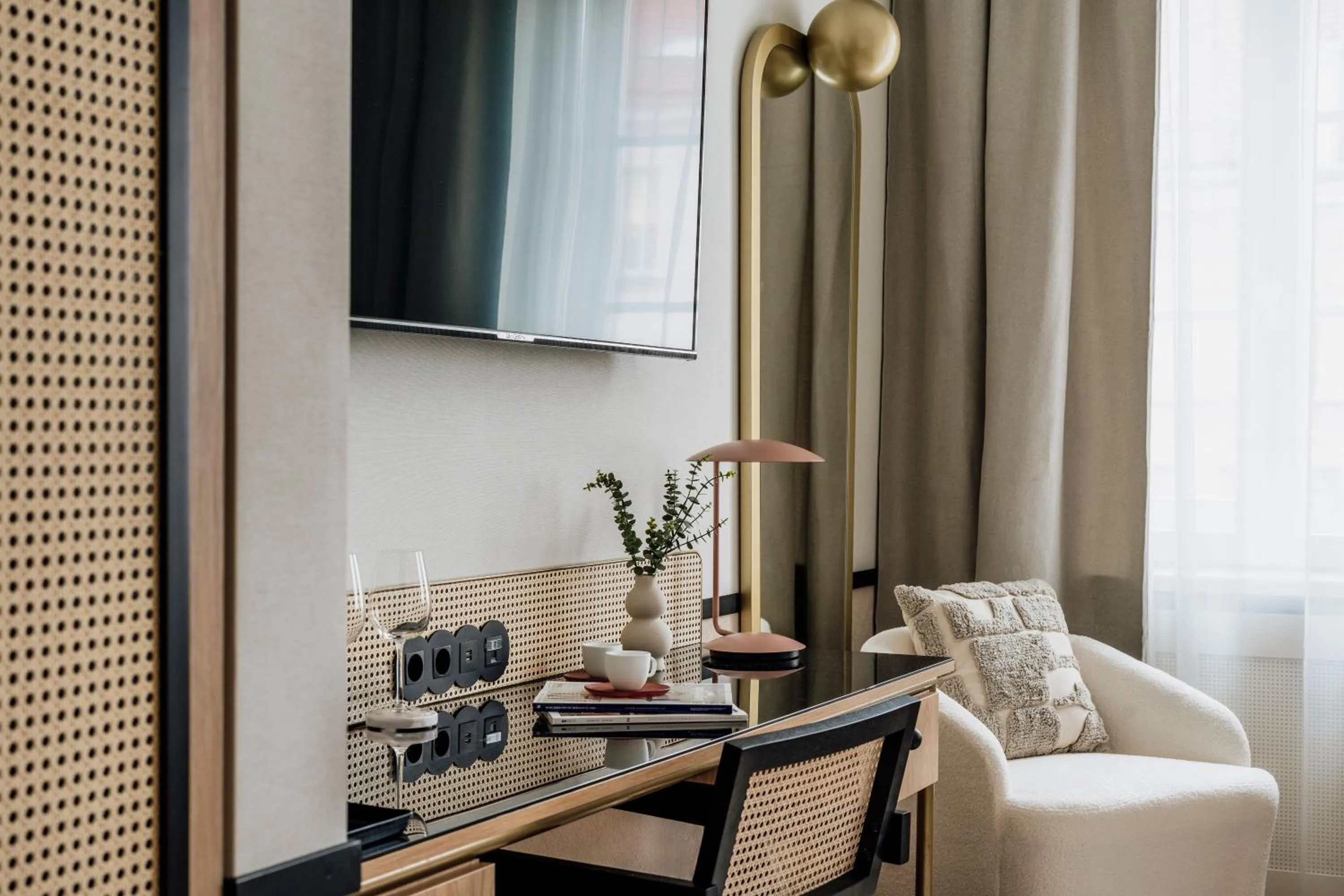 TV and multimedia in Colette - LoftAffair Collection