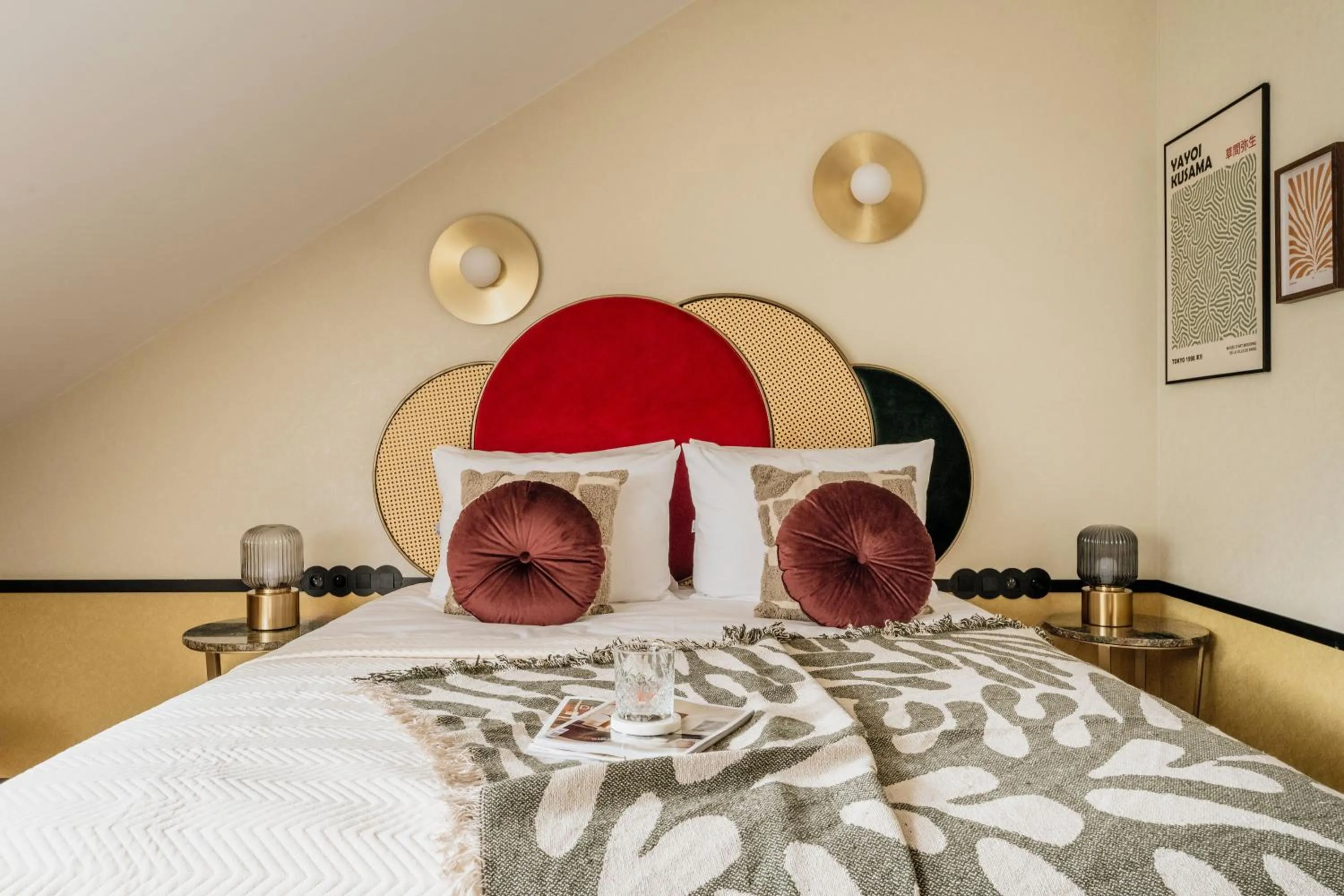 Bed in Colette - LoftAffair Collection