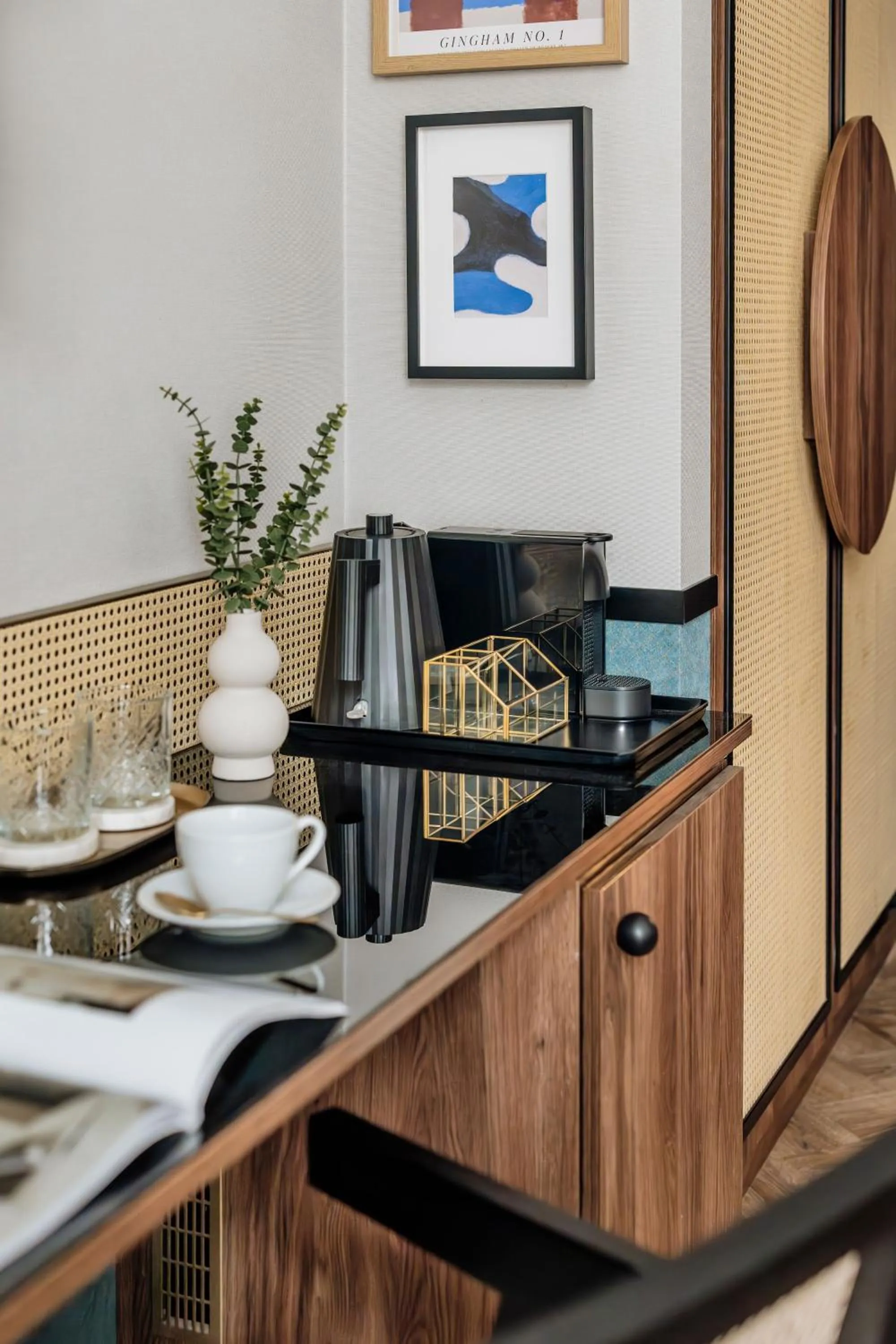 Coffee/tea facilities in Colette - LoftAffair Collection