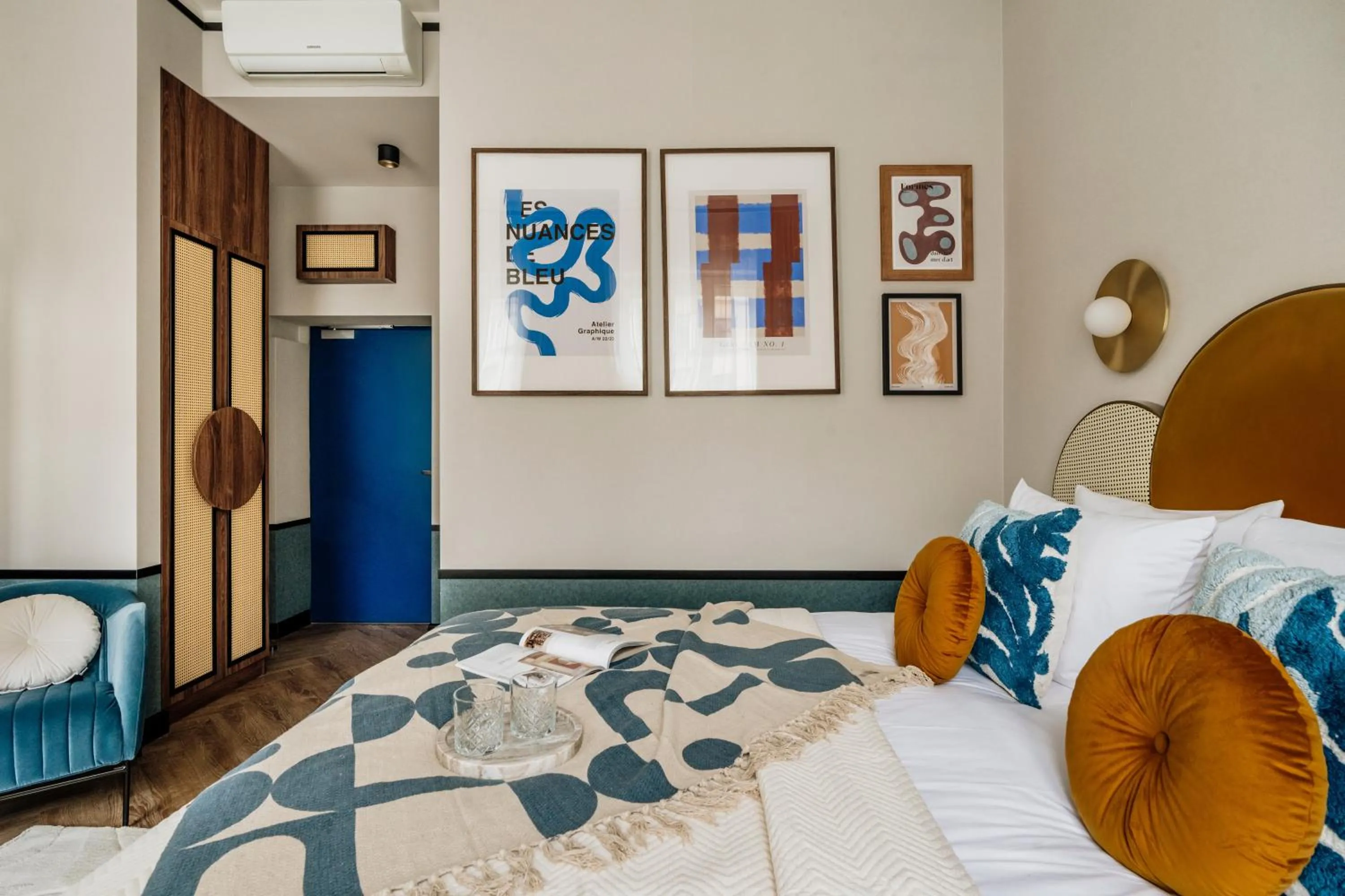 Bed in Colette - LoftAffair Collection