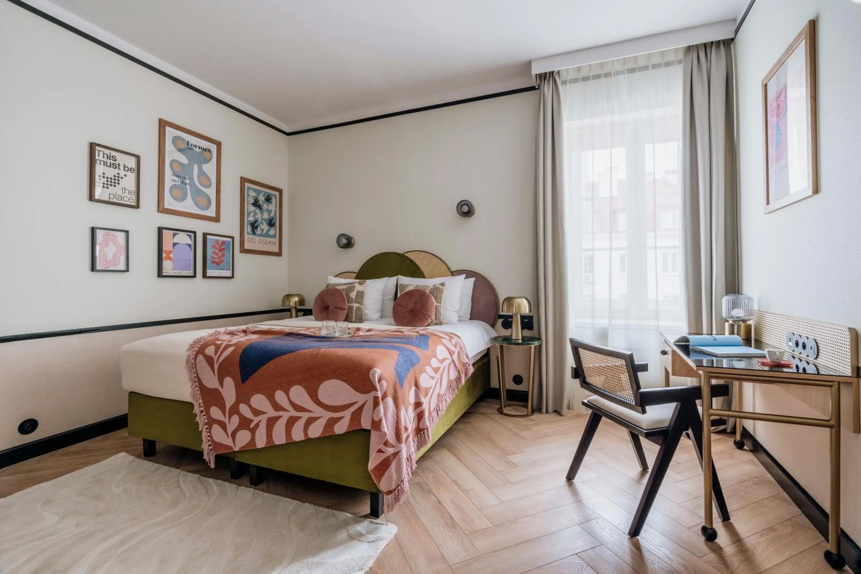 Bed in Colette - LoftAffair Collection