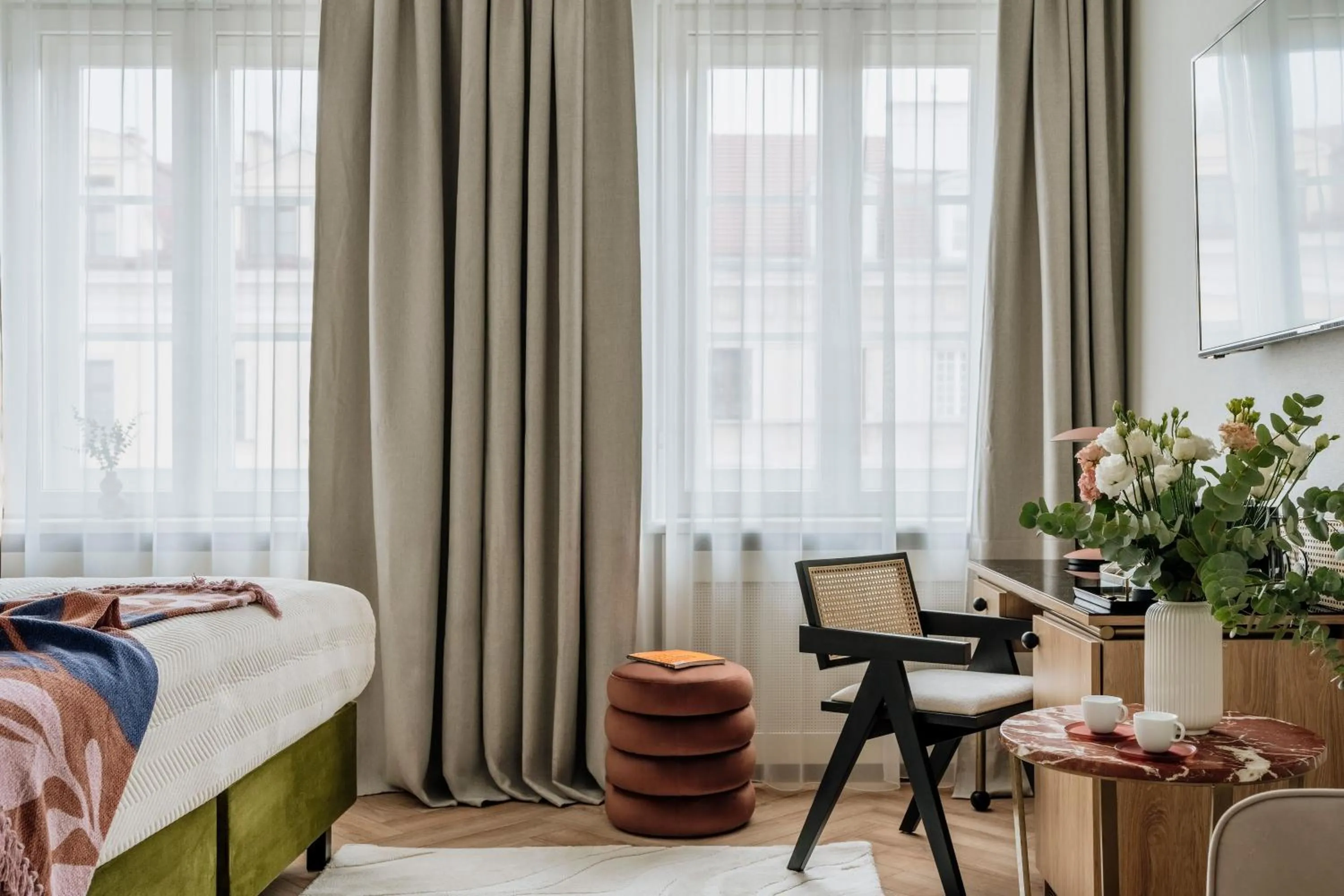 Bed in Colette - LoftAffair Collection