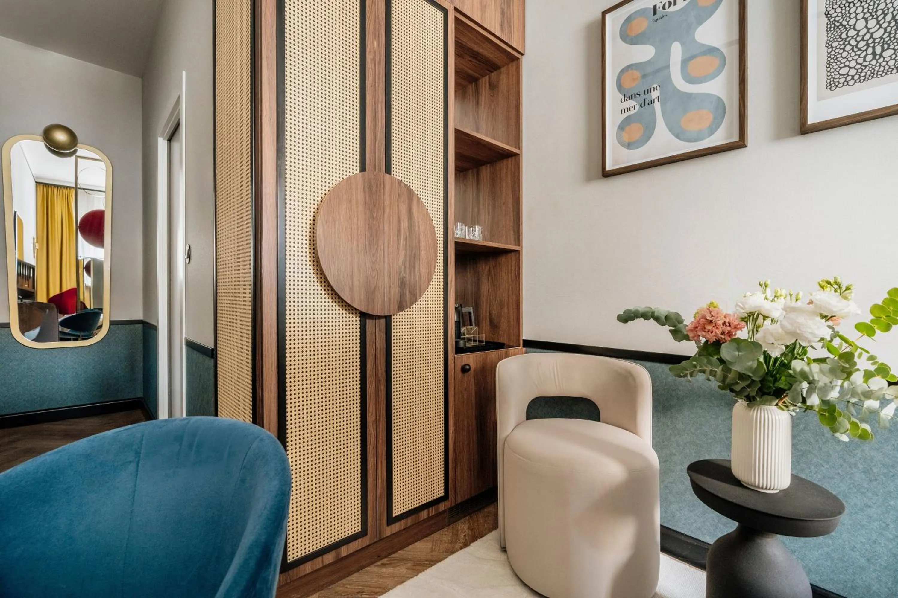 Seating area in Colette - LoftAffair Collection