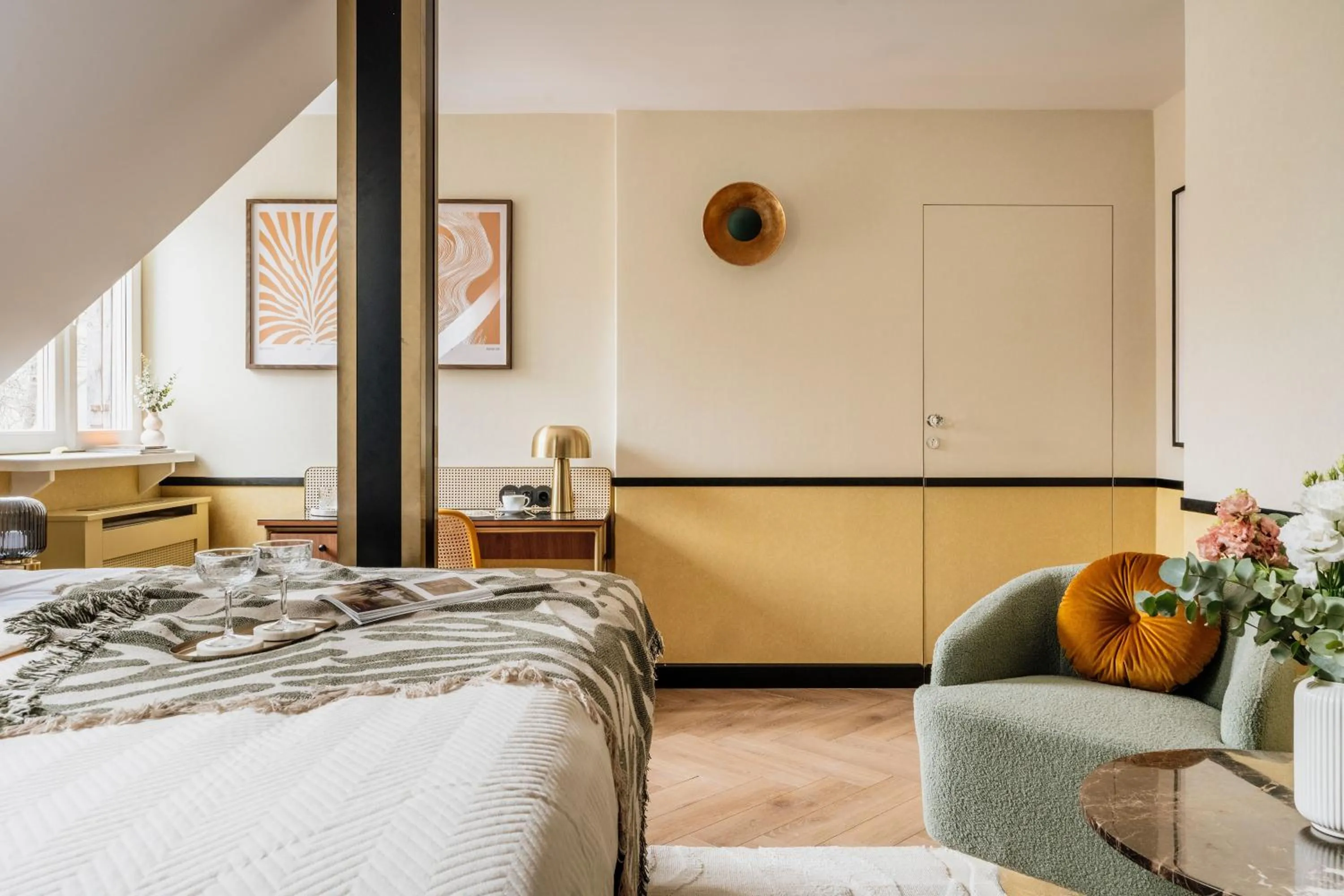 Bed in Colette - LoftAffair Collection