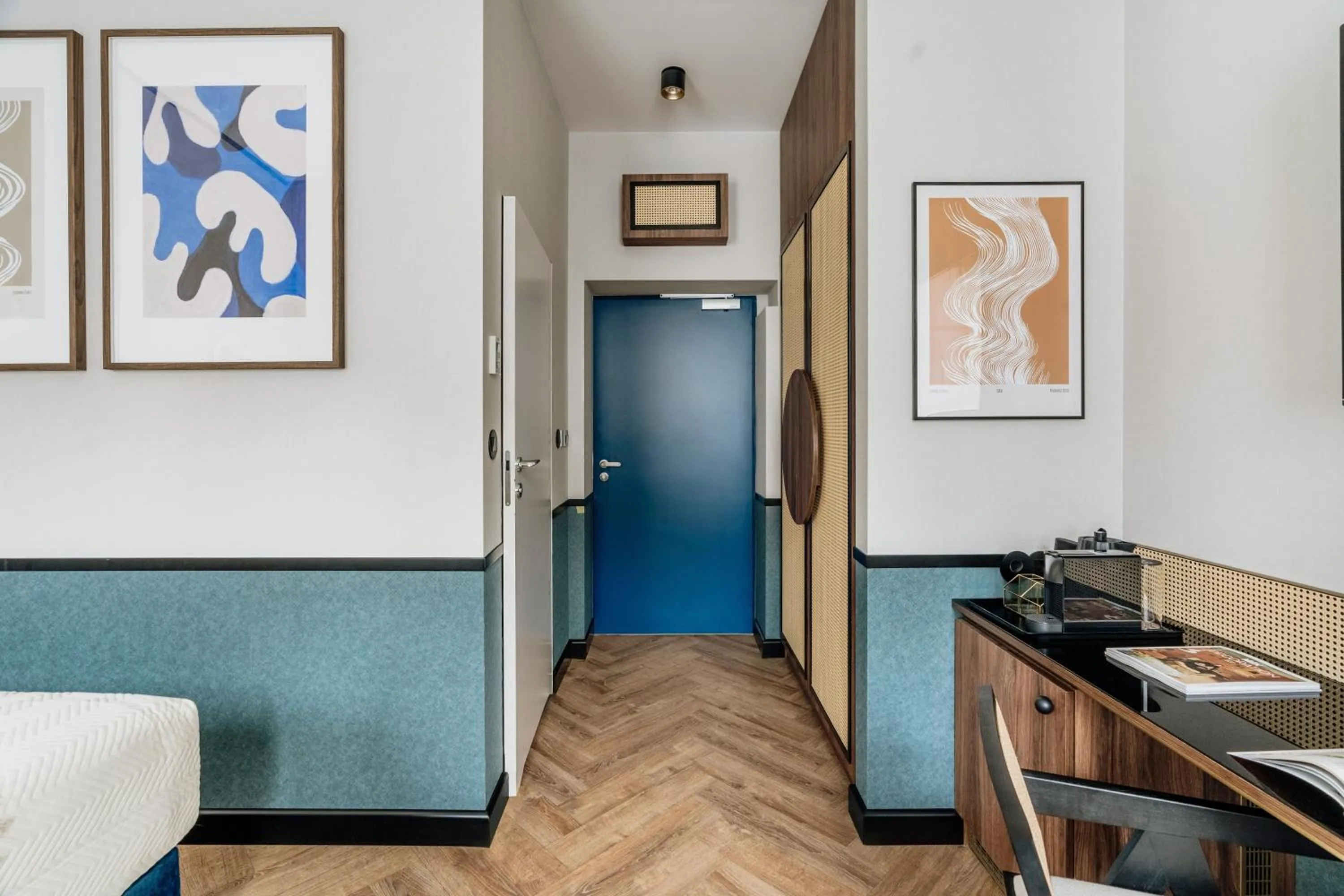 wardrobe in Colette - LoftAffair Collection